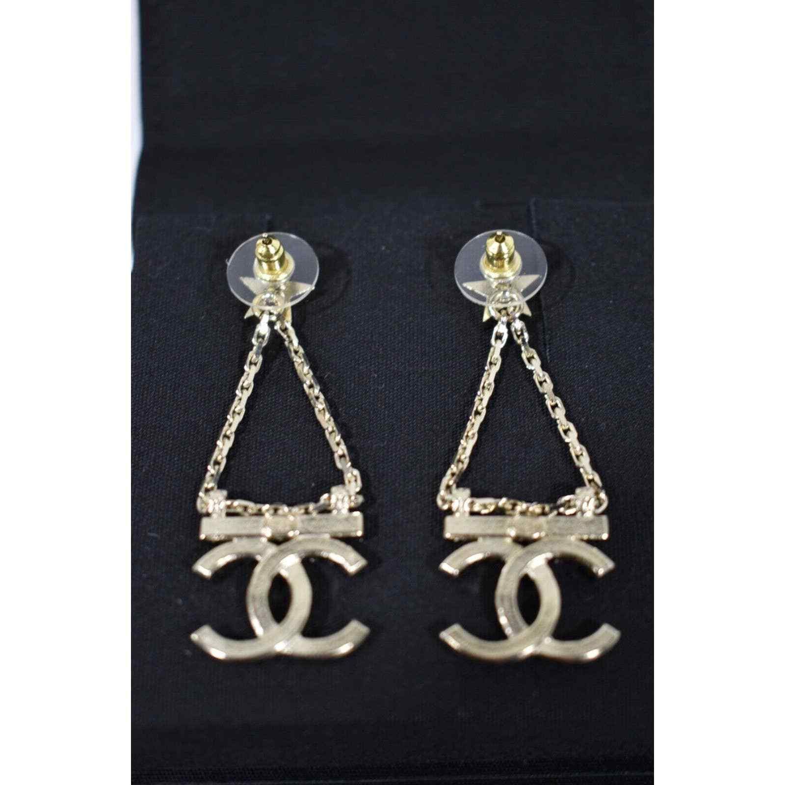 Chanel Chanel Gold Star Crystal Chain Dangle Statement Earrings Size ONE SIZE - 10 Thumbnail