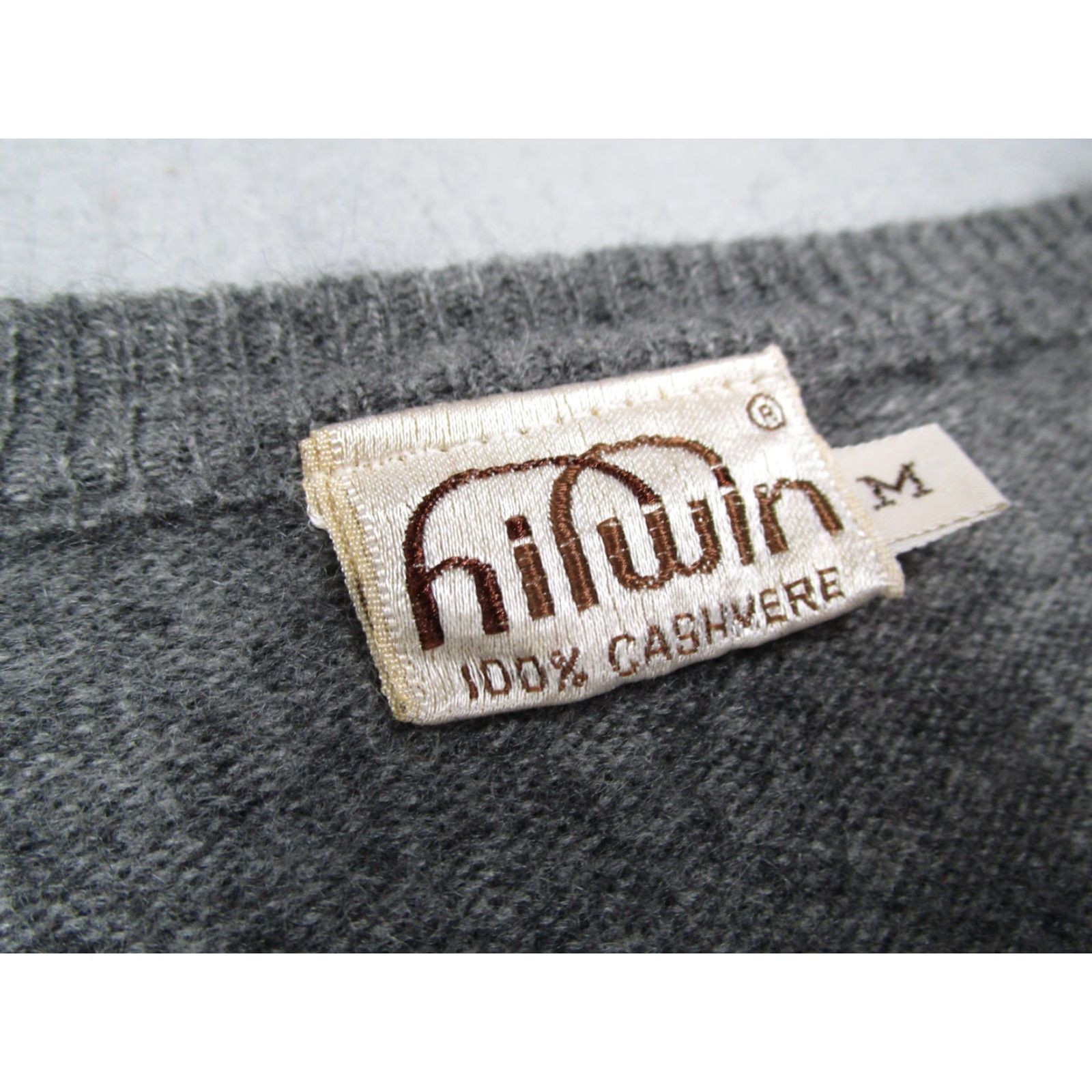 Vintage VINTAGE Hilwin Sweater Mens Medium Gray Cashmere Chunky-Knit V-Neck Pullover 80s Retro Size US M / EU 48-50 / 2 - 3 Thumbnail