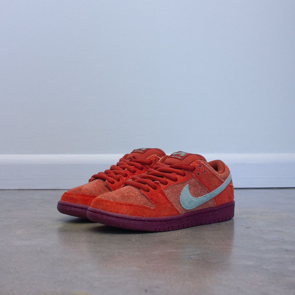 Nike Nike Dunk Low SB 'Mystic Red' - DV5429 601 Size Size US 7.5 / IT 37.5 - 5 Thumbnail