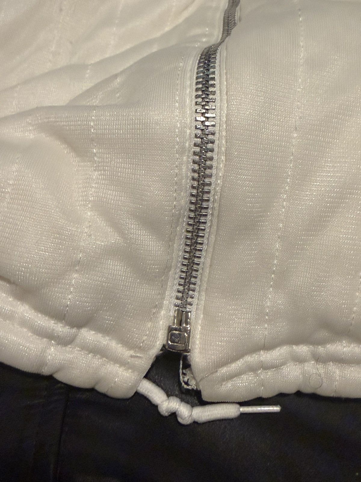 Helmut Lang 1998 Helmut Lang White Quilted Bomber Jacket Size US M / EU 48-50 / 2 - 5 Thumbnail