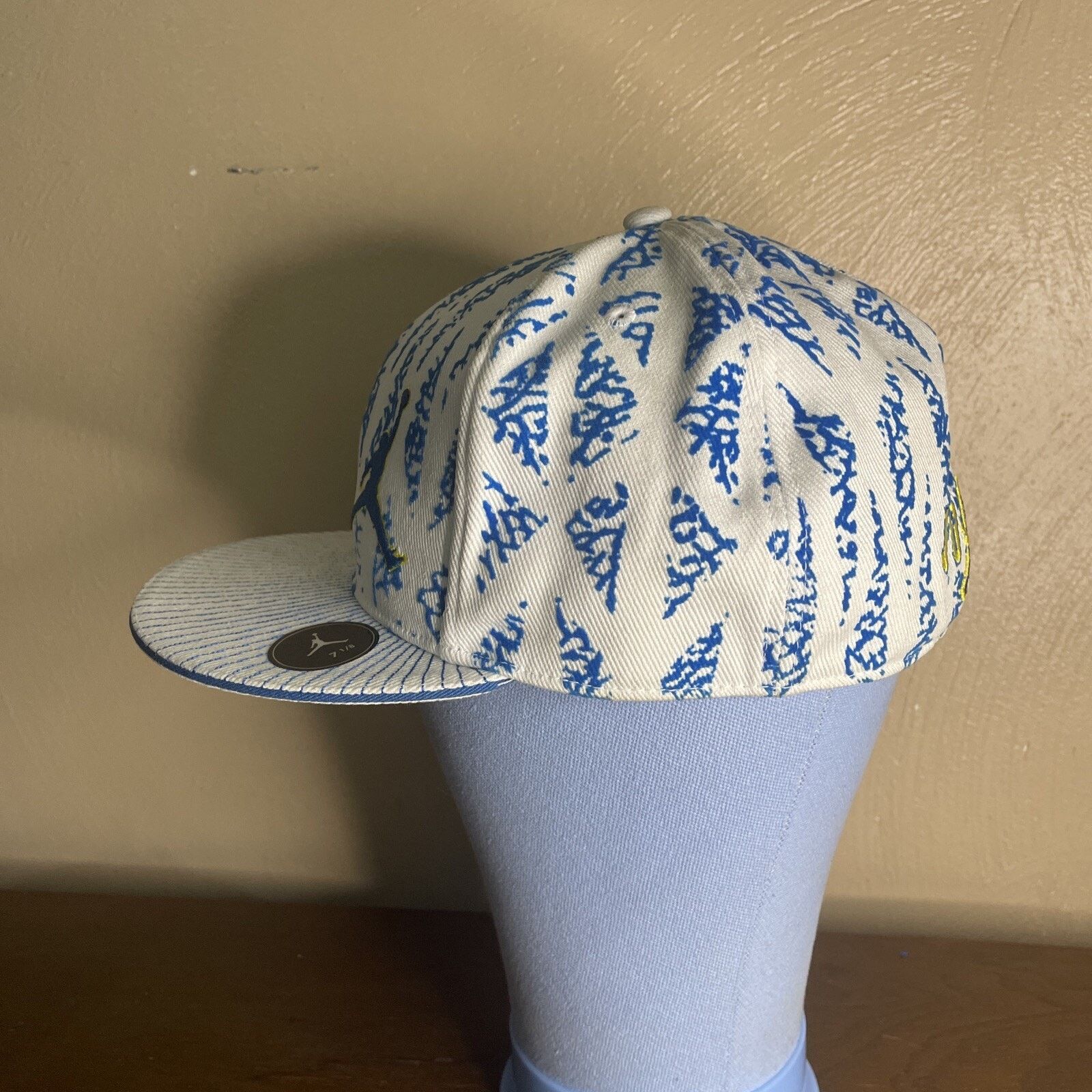 Jordan Brand Rear Air Jordan Jumpman Hat 7 1/8 Fitted Cap Men ELNC Size ONE SIZE - 7 Thumbnail