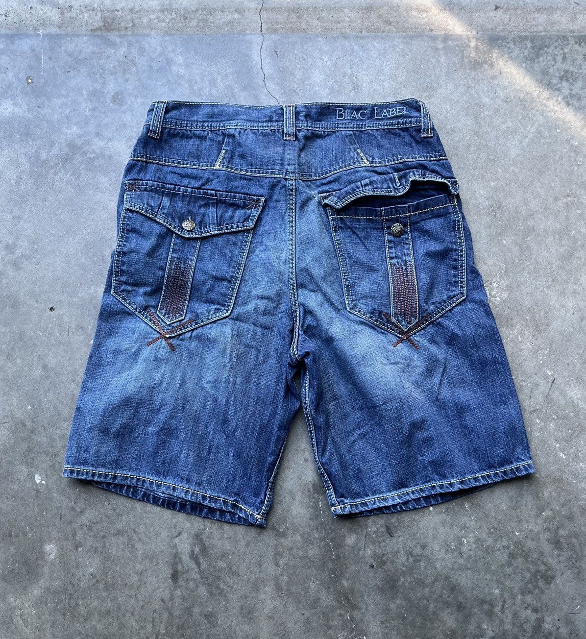 Vintage blac Label Distressed Denim Shorts Size US 36 / EU 52 - 3 Thumbnail