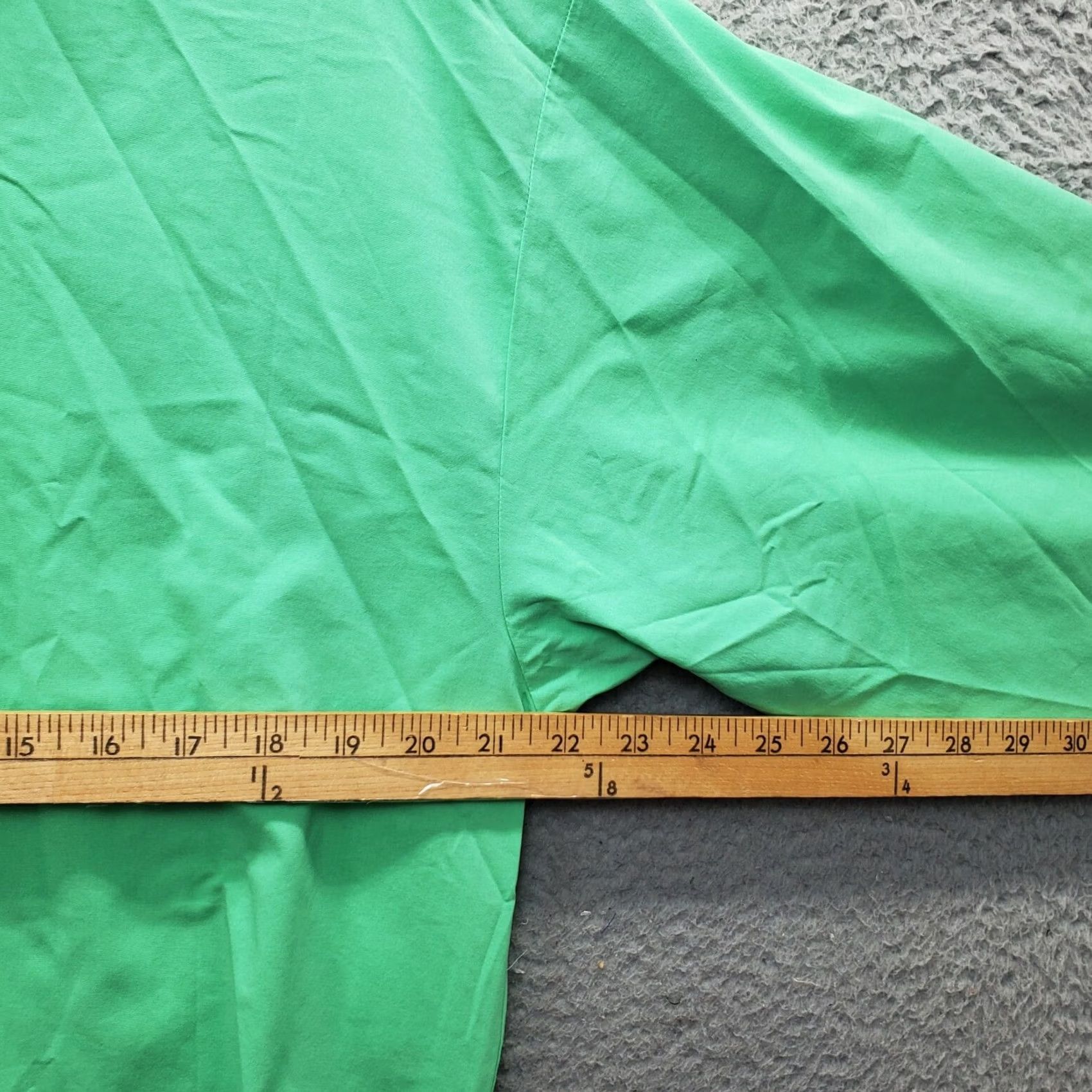Express Express Button-Up Shirt Womens M Green Solid Collared High Low Slit Shirt Size M / US 6-8 / IT 42-44 - 3 Thumbnail