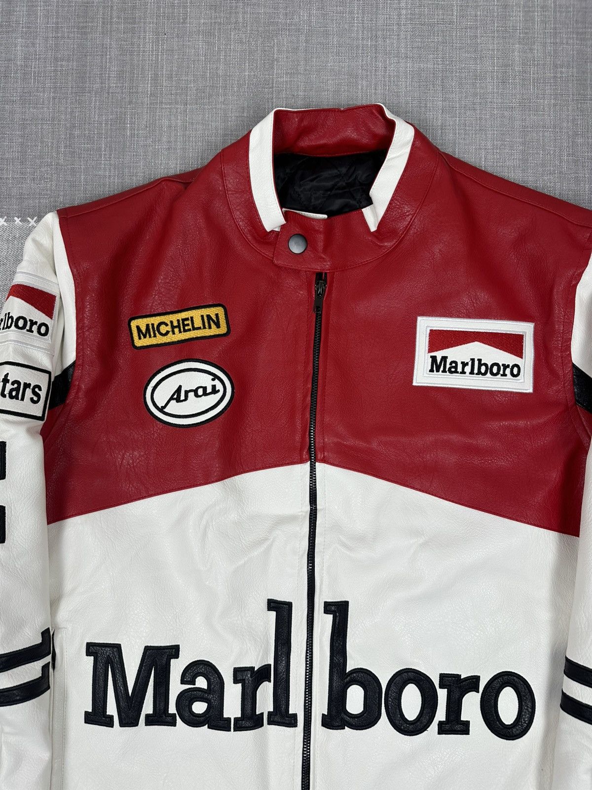 Vintage Vintage Marlboro Racing Leather Jacket — Moto GP / F1 Style Size US L / EU 52-54 / 3 - 4 Thumbnail