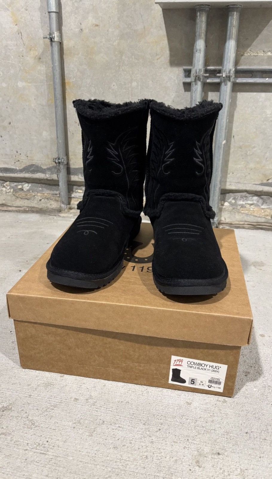 1199 Bazo 1199 Ugg Cowboy Boots Size US 11 / EU 44 - 1 Thumbnail