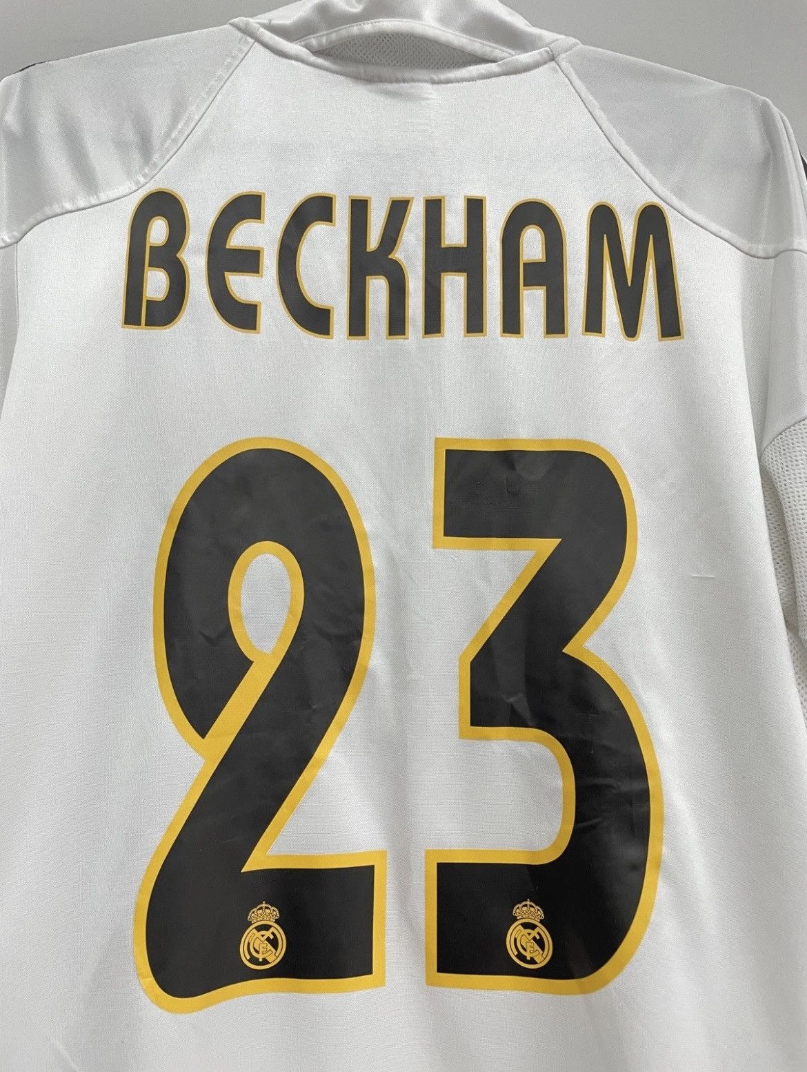 Adidas Real Madrid 2004/2005 Home Football Jersey #23 David Beckham Size US M / EU 48-50 / 2 - 4 Thumbnail