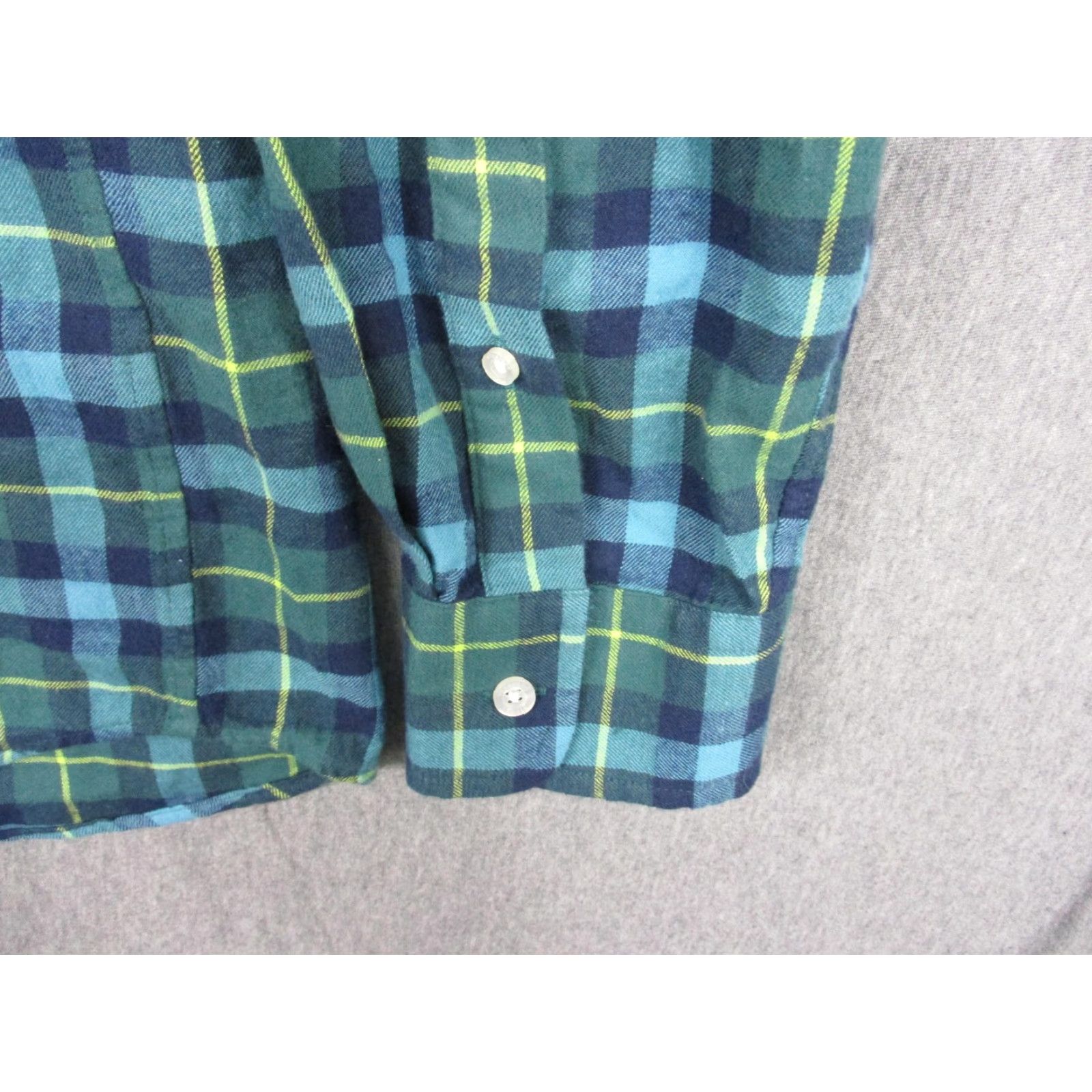 Vineyard Vines Vineyard Vines Classic Fit Whale Shirt Mens M Blue Green Plaid Flannel NWT Size US M / EU 48-50 / 2 - 6 Thumbnail