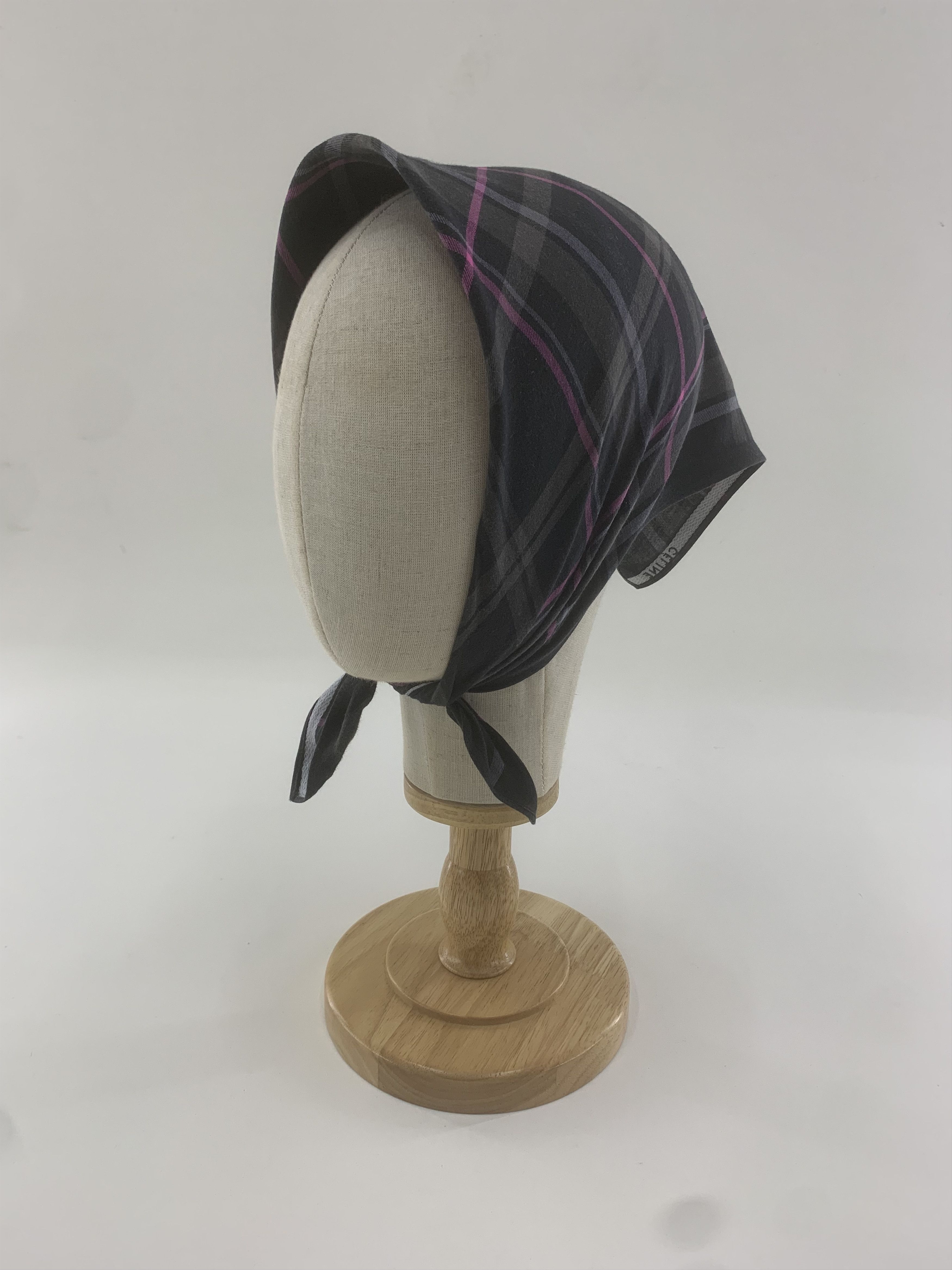 Celine Celine Handkerchief Bandana Neckerchief TB3474 Size ONE SIZE - 1 Thumbnail