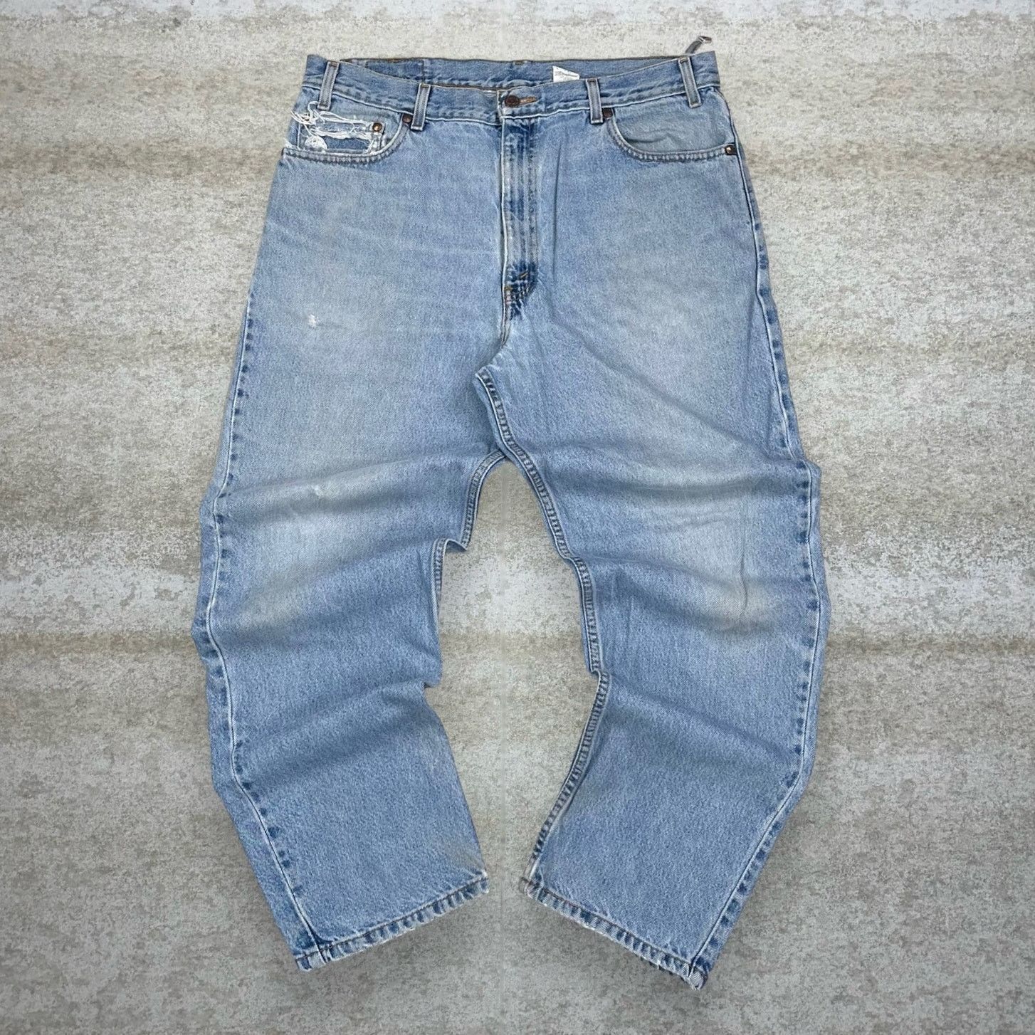 Levi's Vintage 90s Levis Jeans 540 38x30 Relaxed Fit Light Wash Size US 38 / EU 54 - 2 Thumbnail
