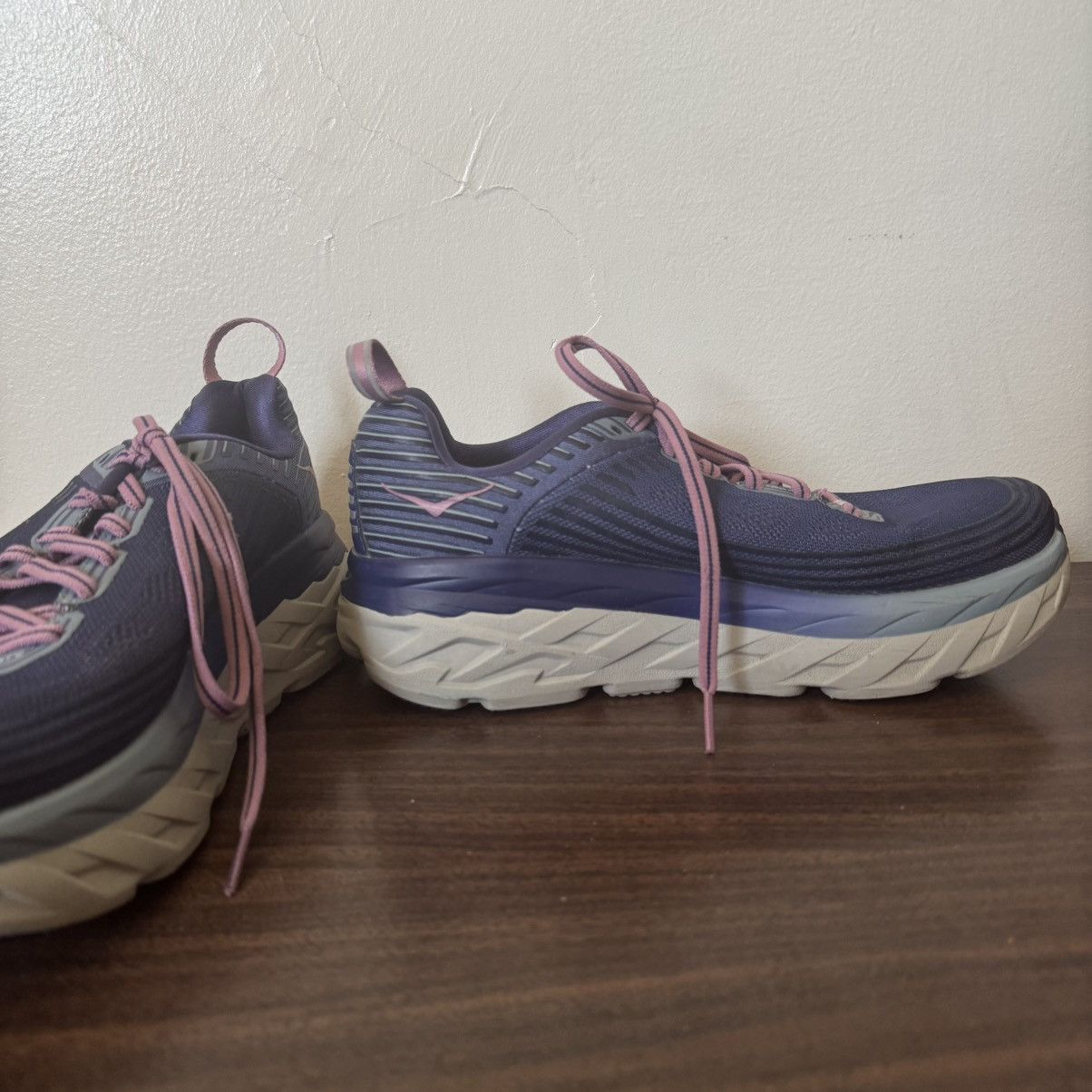 Hoka Hoka One One Bondi 6 in “Marlin/Blue” Size US 8.5 / IT 38.5 - 8 Thumbnail