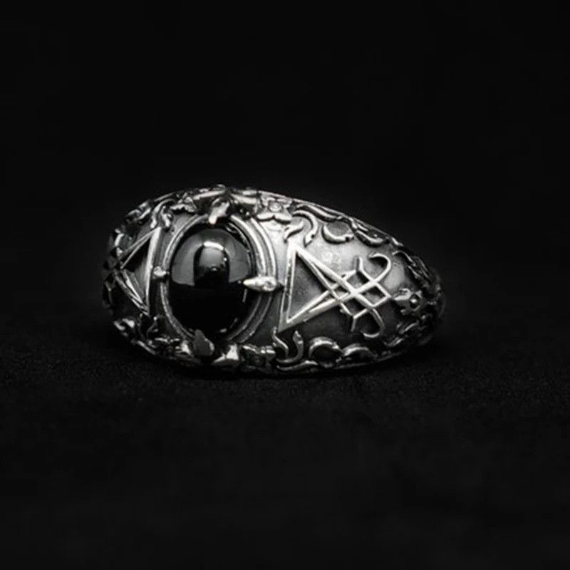 Vintage Vintage Lucifer Rock Ring Size ONE SIZE - 2 Thumbnail