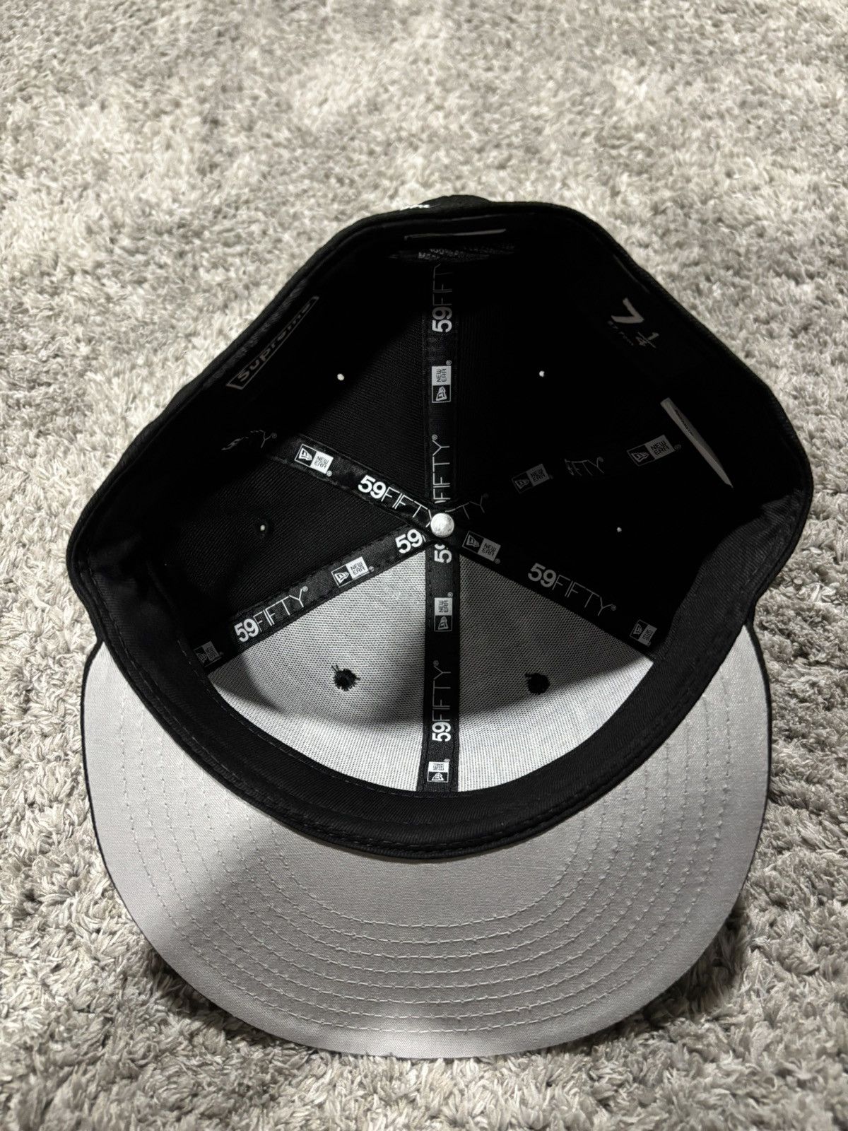 Supreme Supreme Breast Cancer Awareness New Era Fitted Size ONE SIZE - 4 Thumbnail