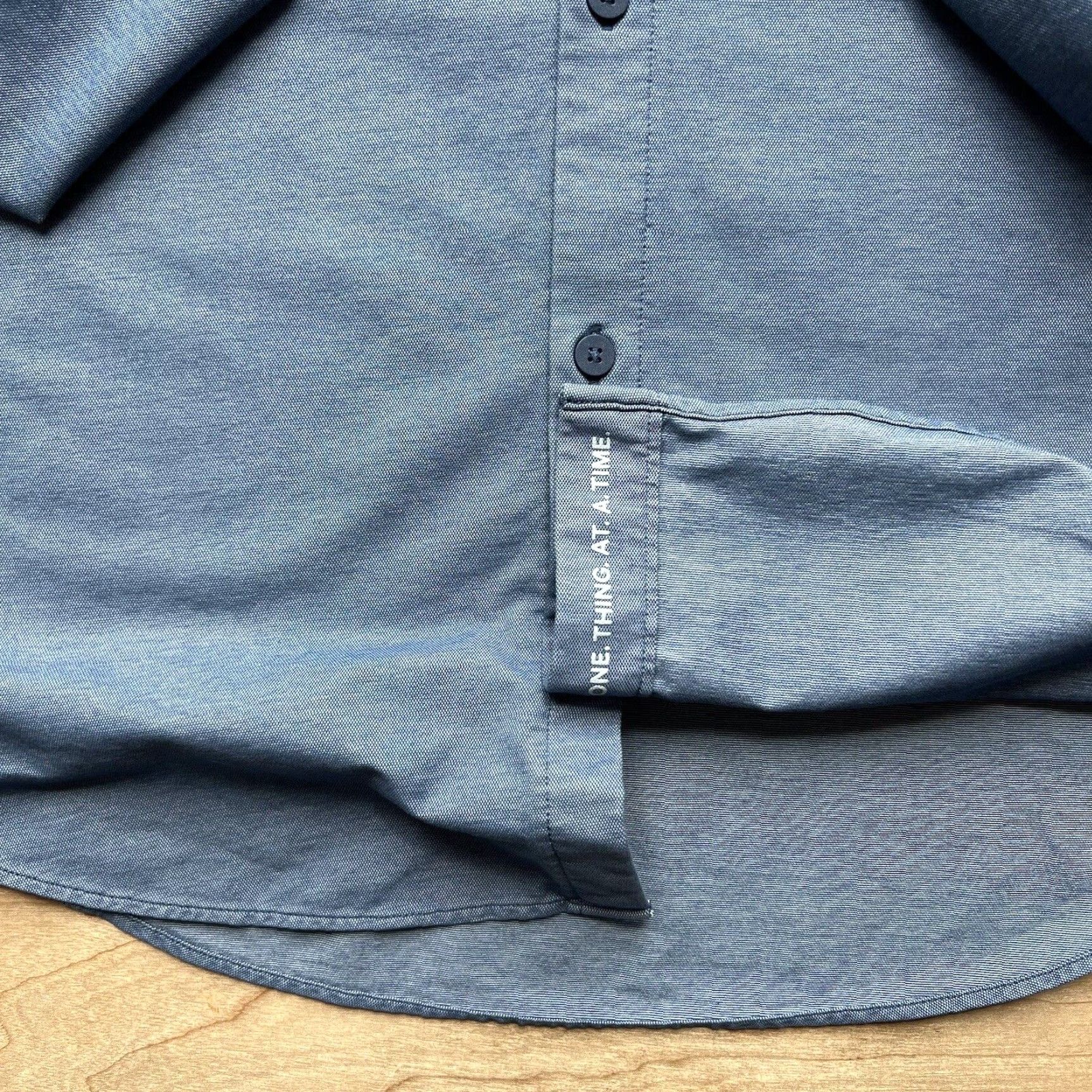 Lululemon Lululemon Button-Down Shirt S Blue Casual Workwear Cotton Lightweight All Seasons Button-Up Size US S / EU 44-46 / 1 - 6 Thumbnail
