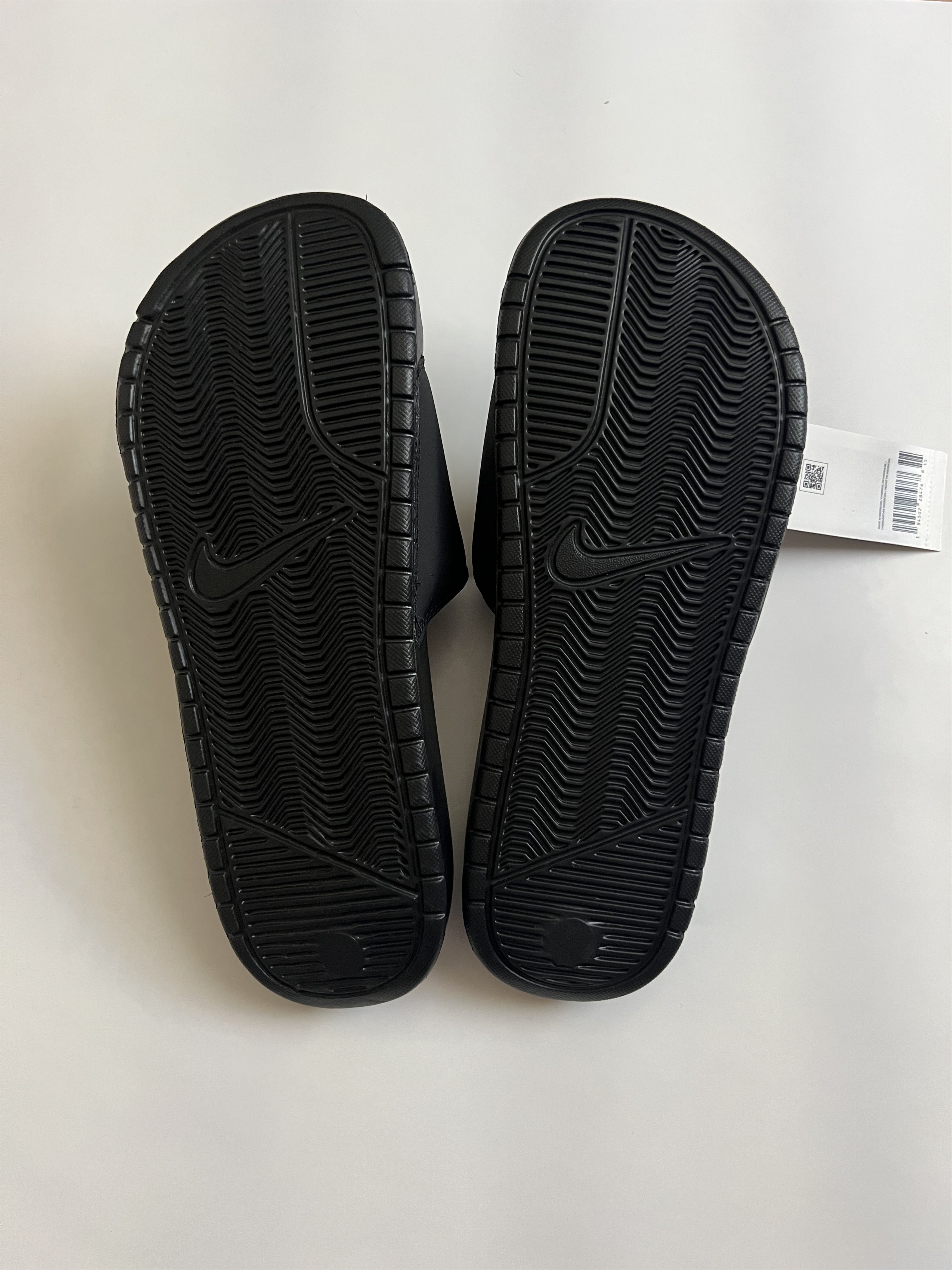 Nike × Stussy Size 8 - Nike x Stüssy Benassi Slide Black Suede Rubber(NEW) Size US 8 / EU 41 - 2 Thumbnail