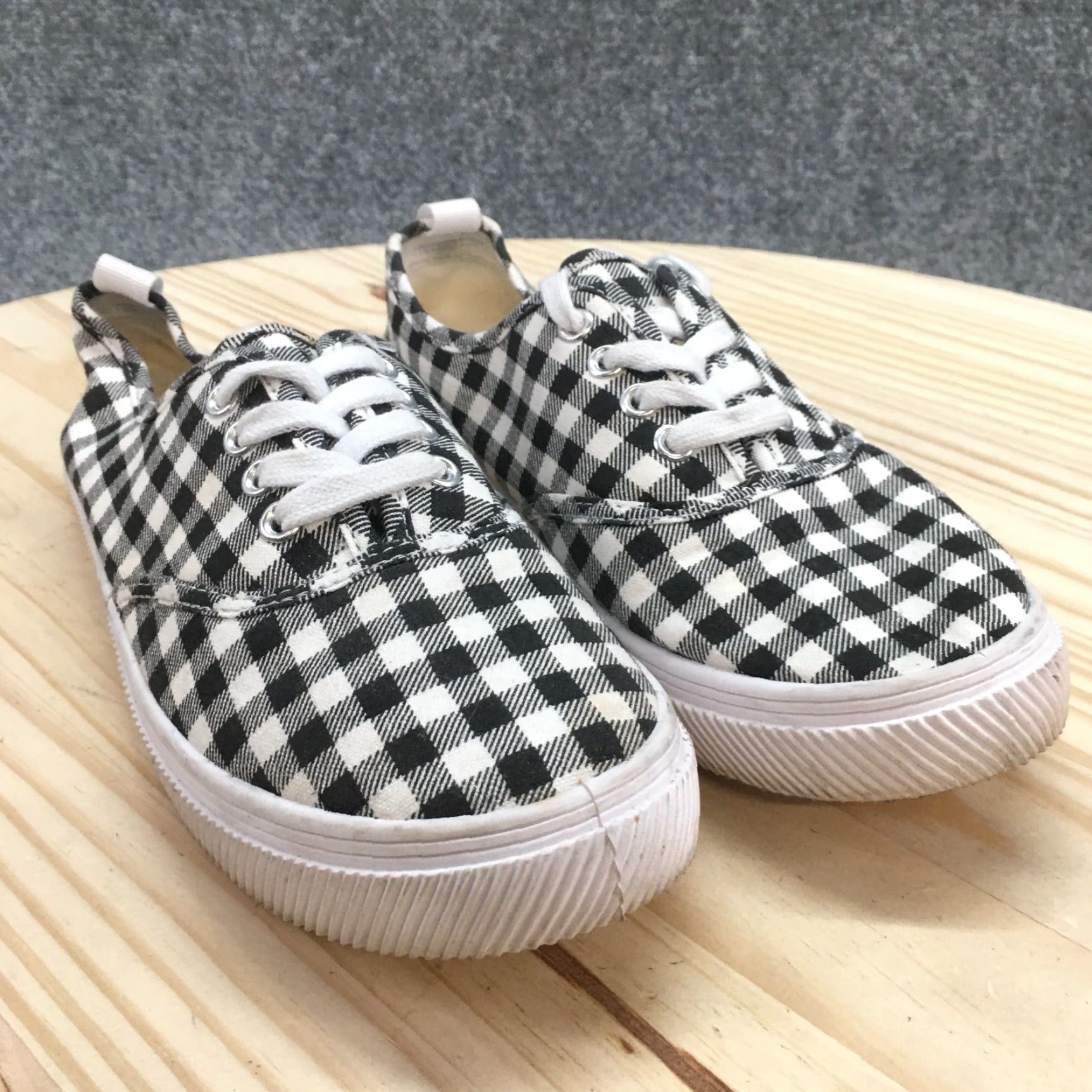 H&M H&M Divided Shoes Women Plaid Casual Low Top Lace Up Sneakers Black White Size M / US 6-8 / IT 42-44 - 6 Thumbnail