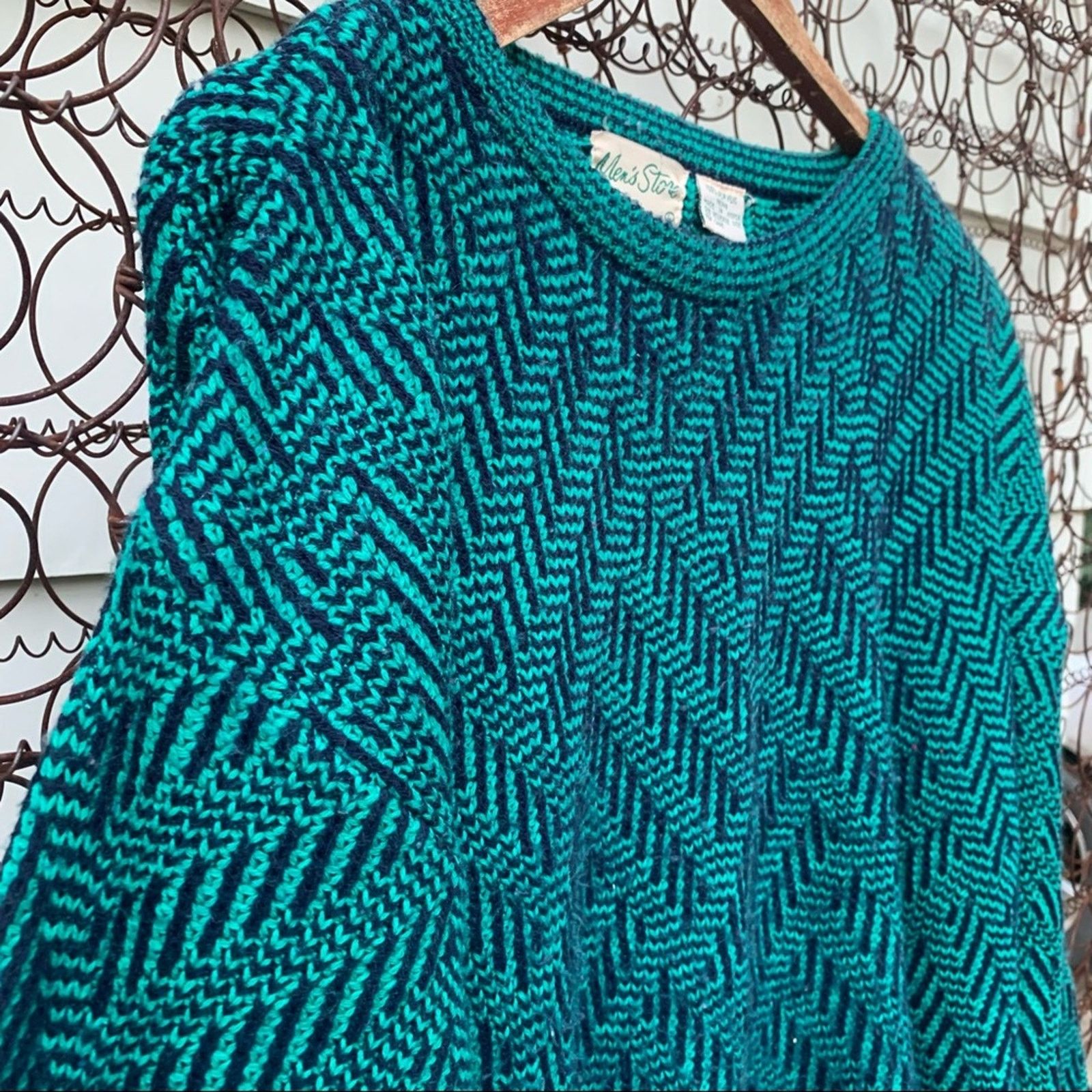 Vintage Vintage Men’s Store Tall chevron pattern teal navy sweater Size L / US 10 / IT 46 - 5 Thumbnail