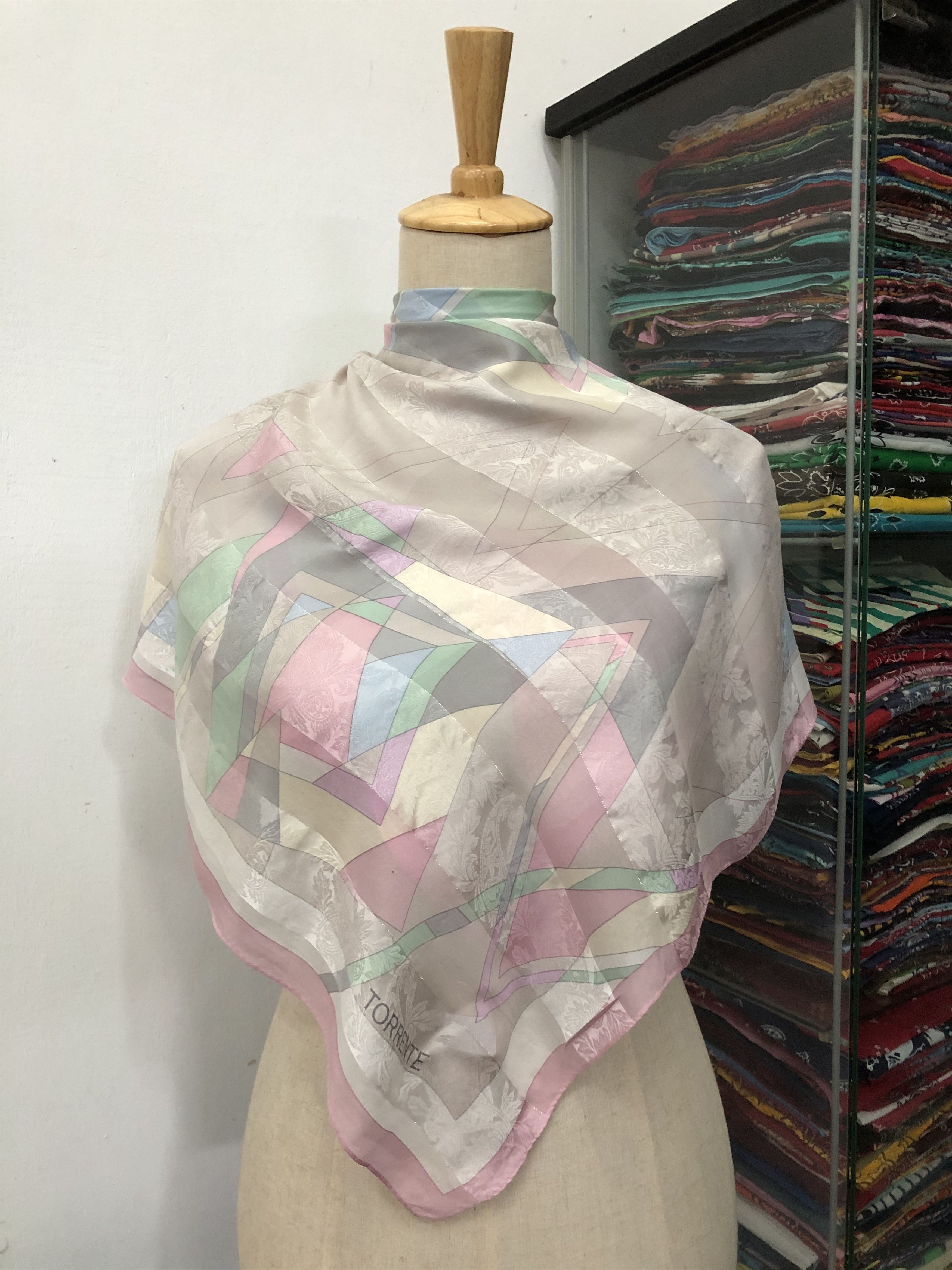Vintage Vintage Torrente Silk Scarf Size ONE SIZE - 1 Thumbnail