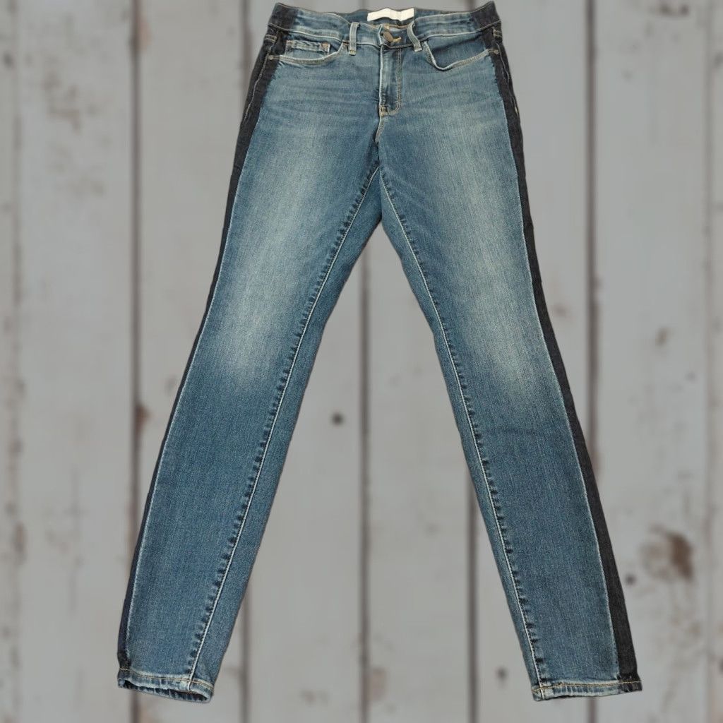 Athleta VINTAGE? No. Just the given: Athleta Jeans Women Size 6 Blue Sculptek Skinny Denim 5 Pocket Great Condition Size 28" / US 6 / IT 42 - 1 Thumbnail