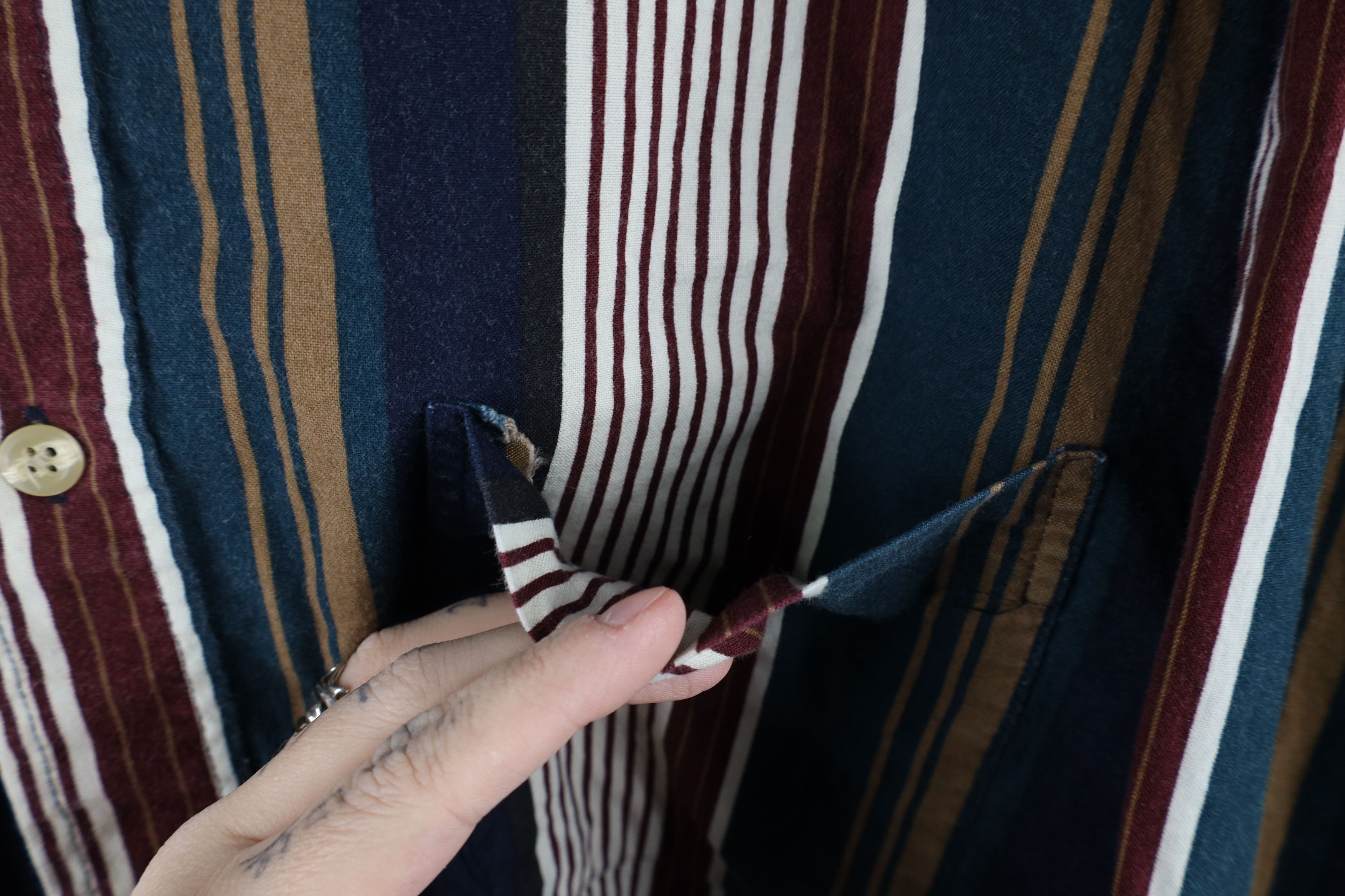 Vintage Vintage 90s Streetwear Striped Collared Button Down Shirt Size US L / EU 52-54 / 3 - 5 Thumbnail