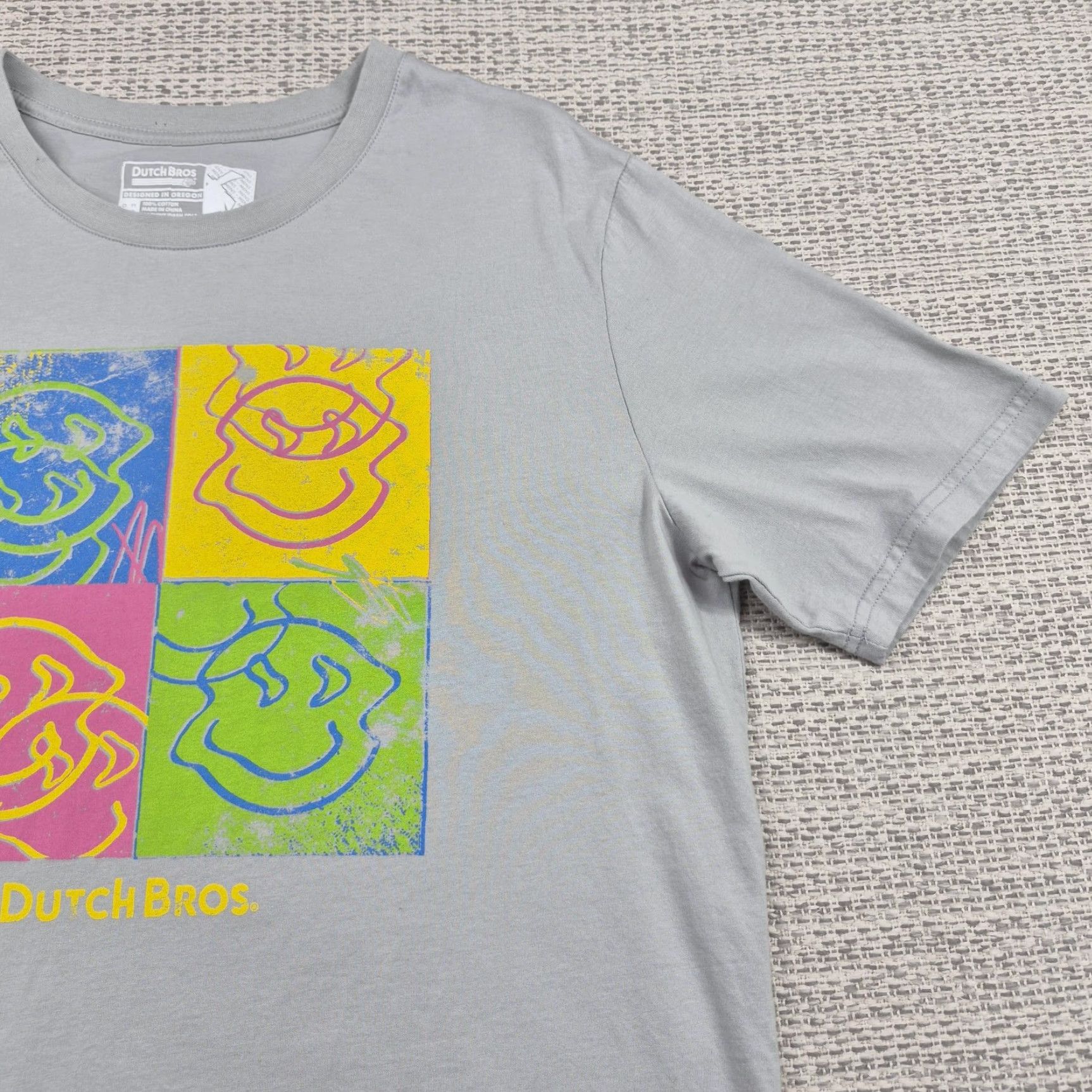 Logo 7 Dutch Bros Shirt Mens XL Gray Pop Art Smiley Graphic Logo Coffee Tee Streetwear Shirt XL Mens Gray Pop Art Logo Coffee Tee Size US XL / EU 56 / 4 - 2 Thumbnail
