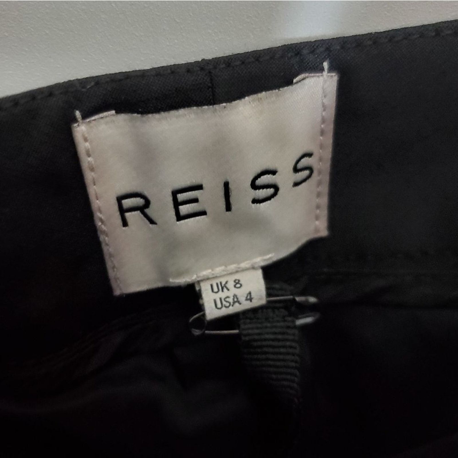 Reiss Reiss Black Lyon Satin Tuxedo Stripe Trim Ankle Trouser Sz 4 Size 27" / US 4 / IT 40 - 6 Thumbnail