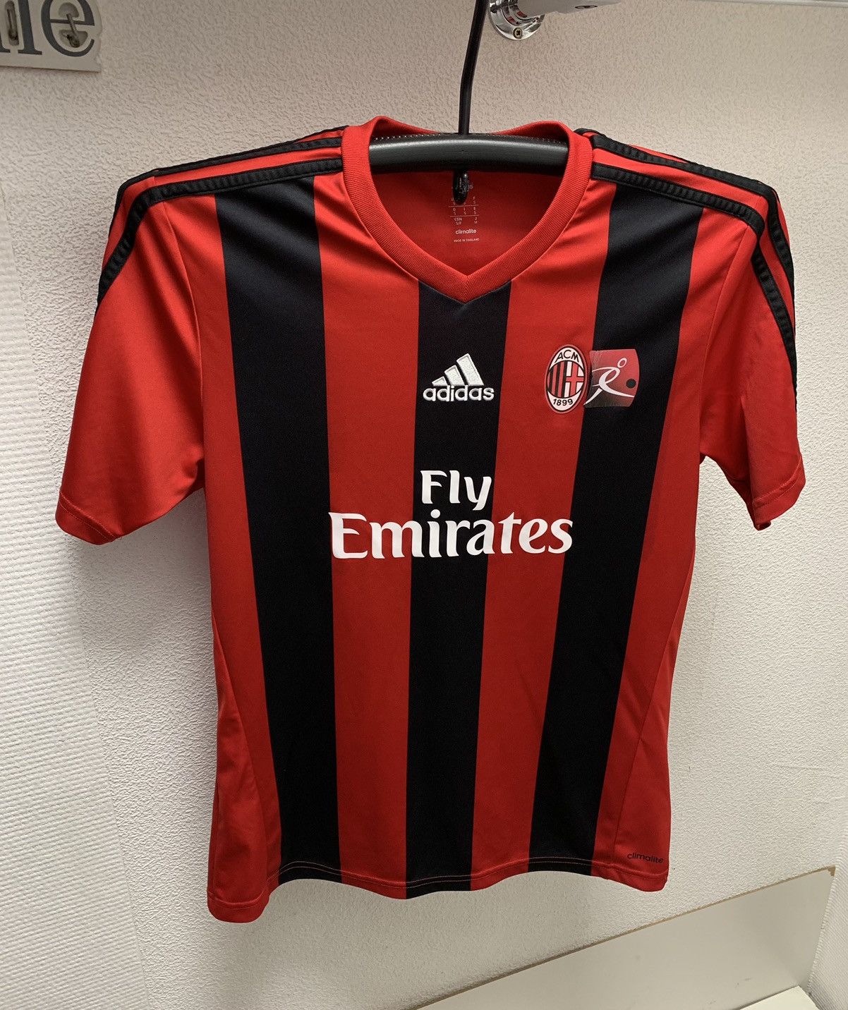 Adidas Milan adidas soccer jersey S sz fly emirates Size US S / EU 44-46 / 1 - 1 Thumbnail