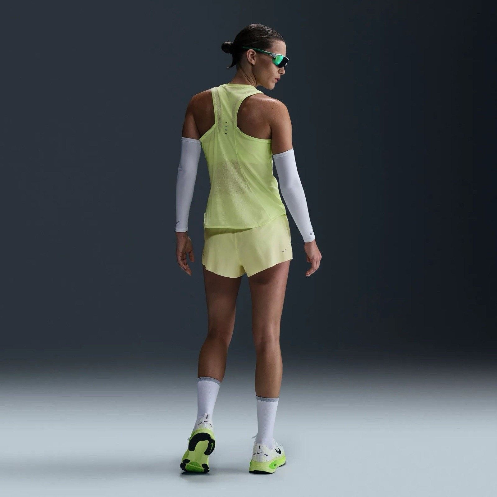 Nike Nike Swift Running Tank Top & Short Set Women's Small NWT Size S / US 4 / IT 40 - 2 Thumbnail