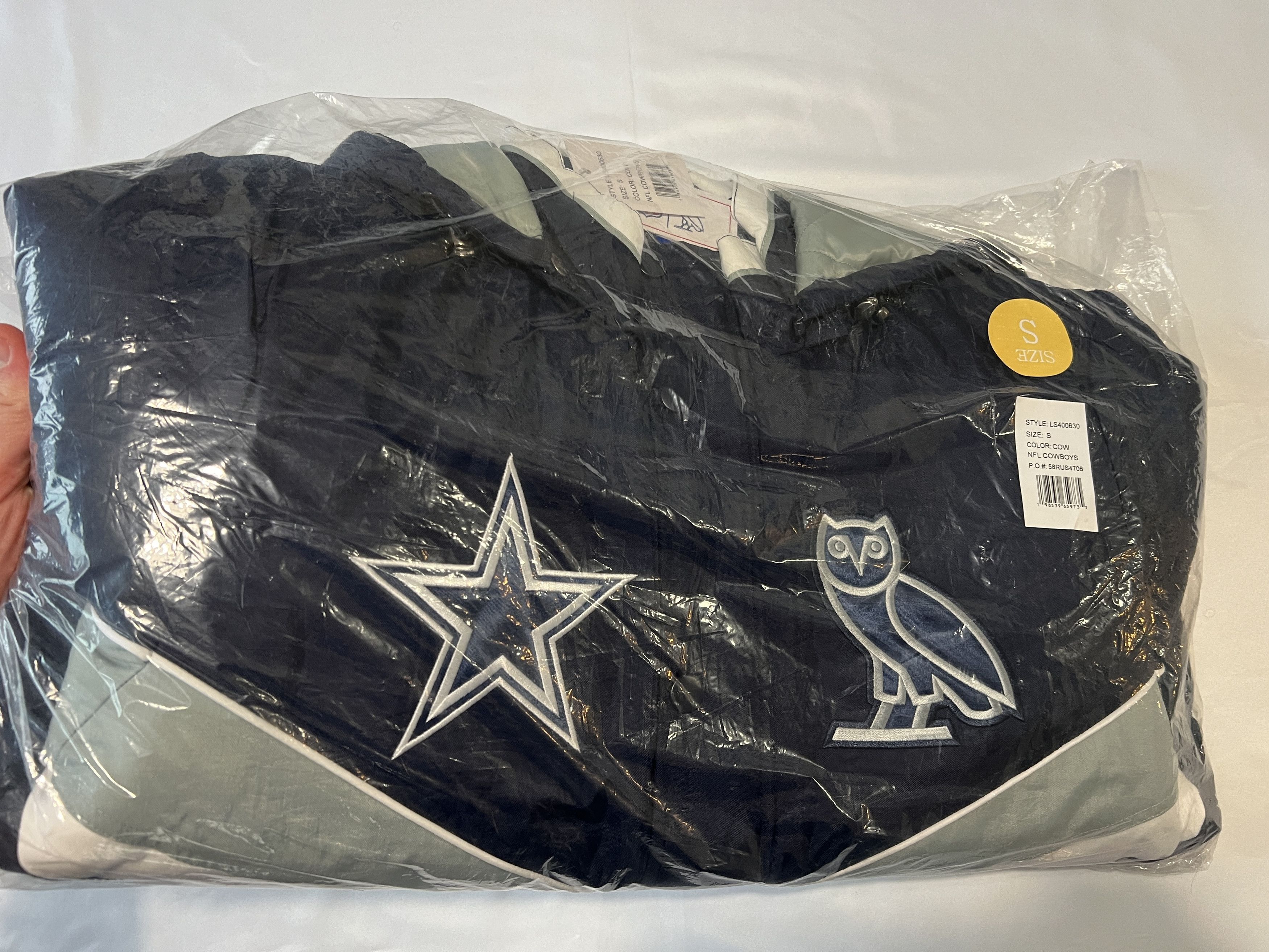 Drake OVO x NFL DALLAS COWBOYS STARTER® SIDELINE PUFFER JACKET Size US S / EU 44-46 / 1 - 2 Thumbnail