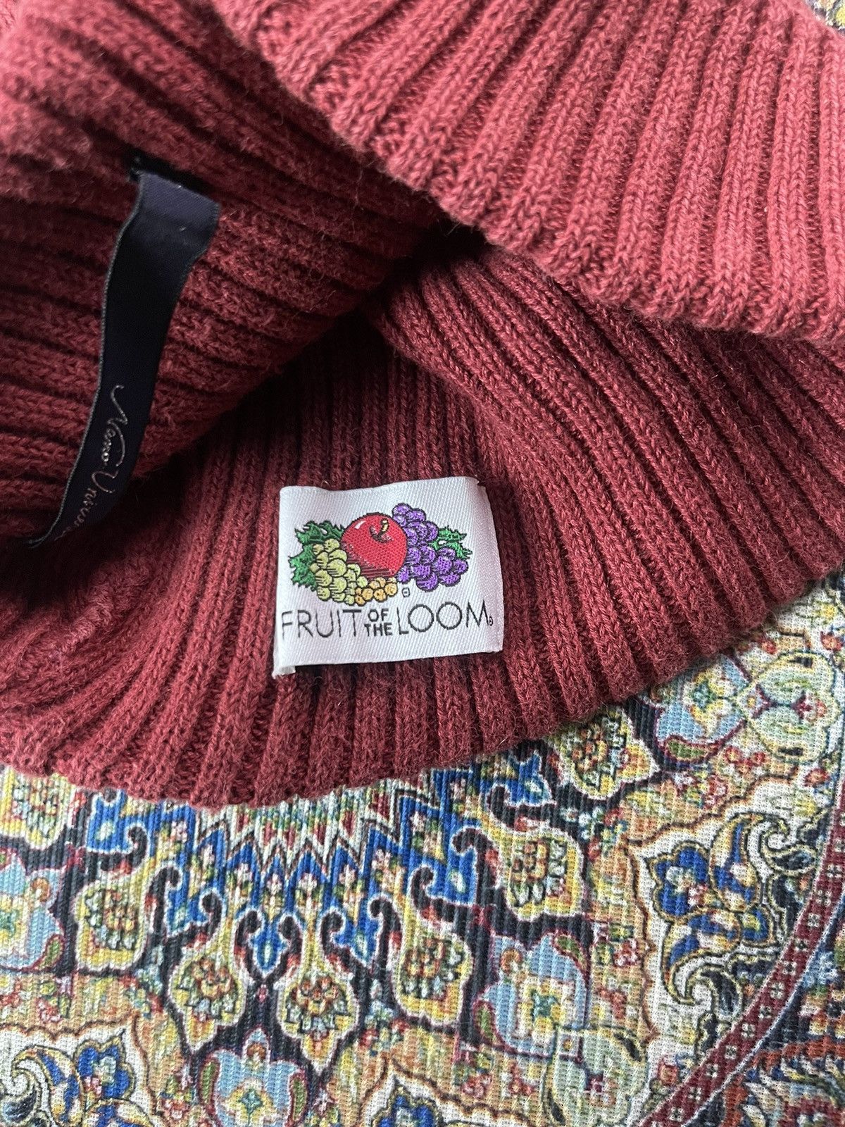 Fruit Of The Loom Fruit Of the loom Beanies rare 📸 Size ONE SIZE - 3 Thumbnail