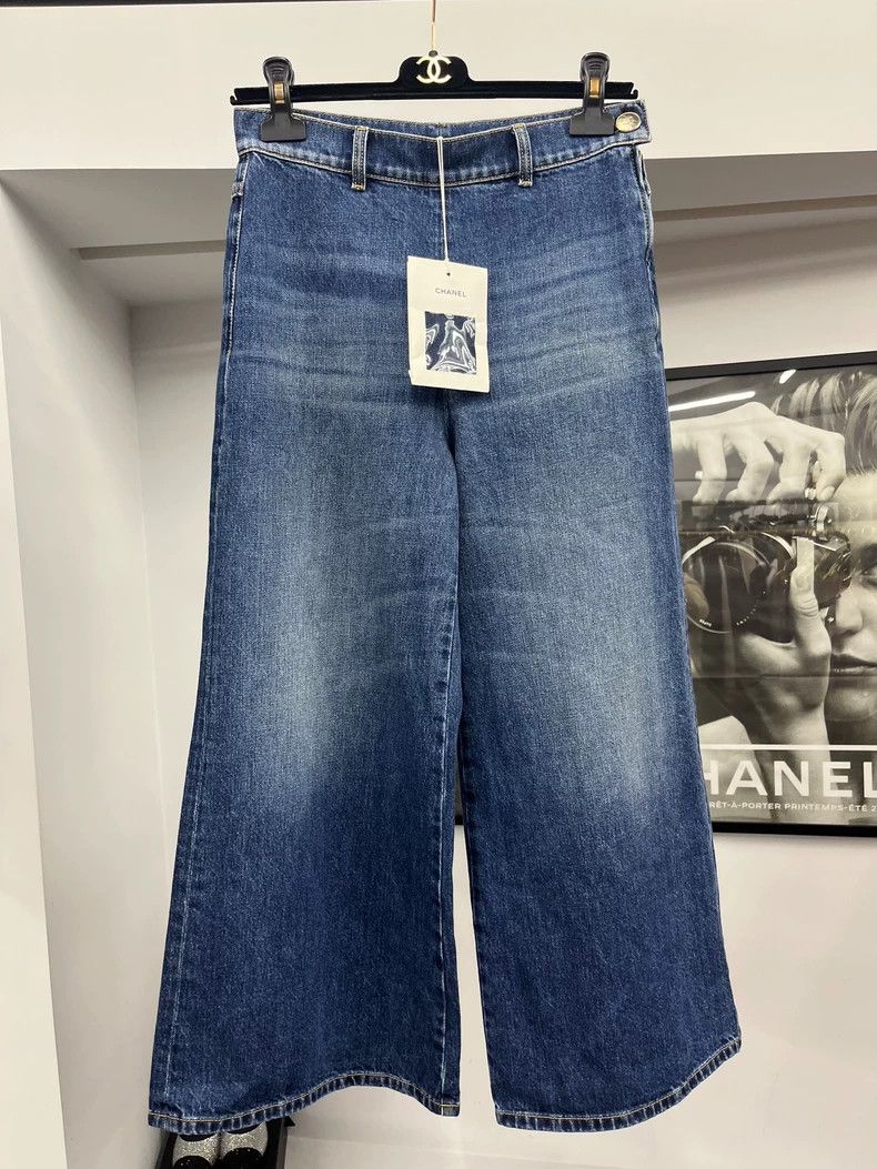 Chanel 24K Chanel wide-leg jeans