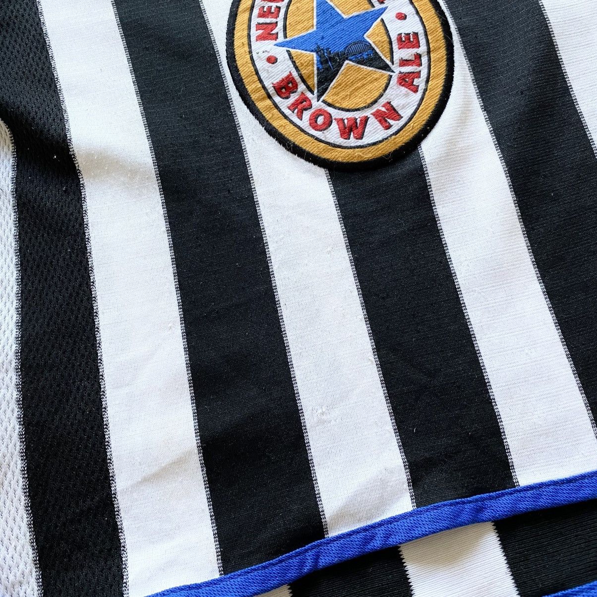 Vintage Rare 1996 Newcastle United Adidas Kids Y2K Jersey Tee Size US XXS / EU 40 - 4 Thumbnail