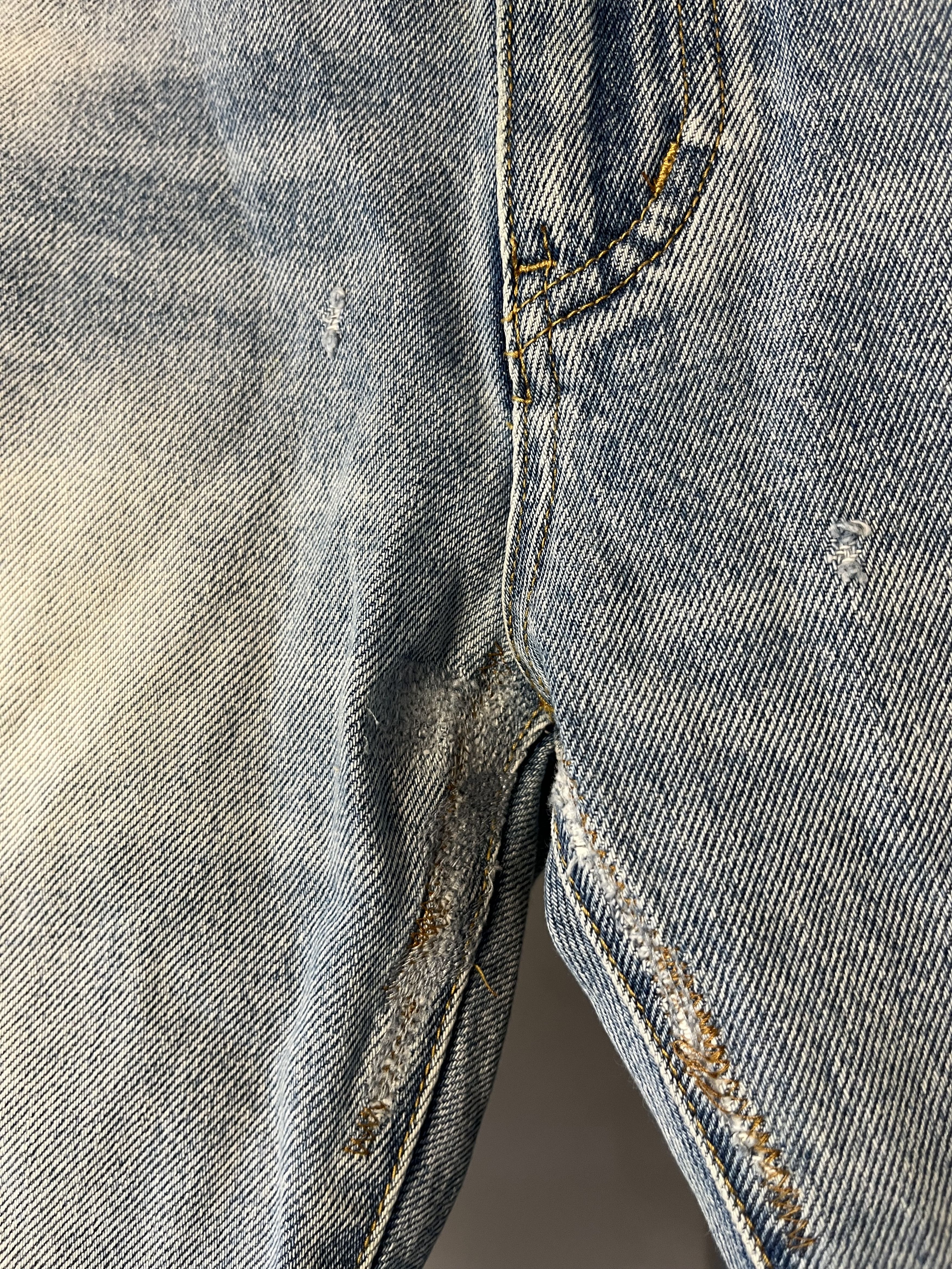 Designer × Saint Laurent Paris × Yves Saint Laurent Saint Lauren Denim Shorts JP73 Made in Japan Size 30" / US 8 / IT 44 - 8 Thumbnail
