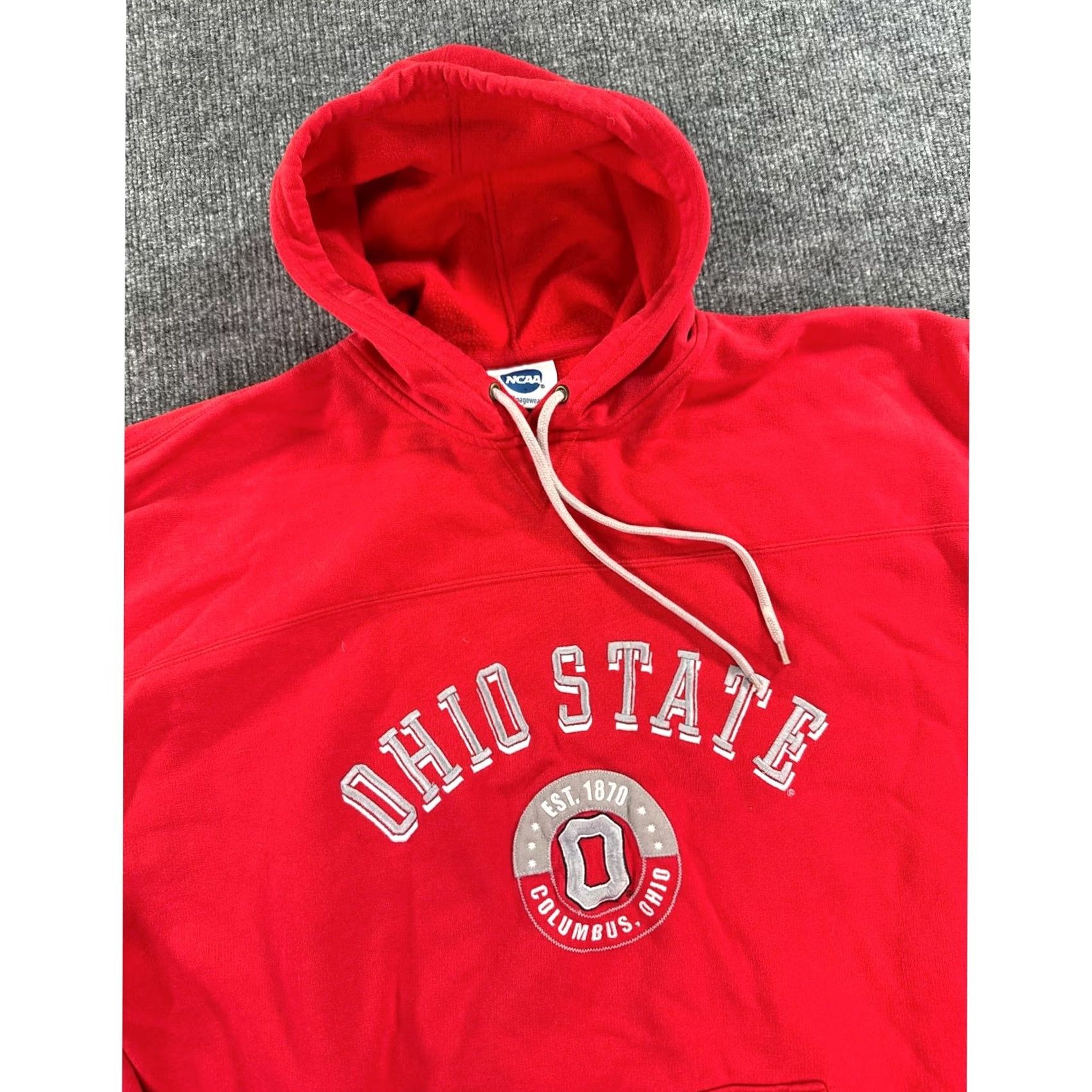 Vintage NCAA VF Imagewear Ohio State Buckeyes Hoodie Mens XL Red Embroidered Sweatshirt Pullover Fleece Graphic Print Kangaroo Pocket Size US XL / EU 56 / 4 - 2 Thumbnail