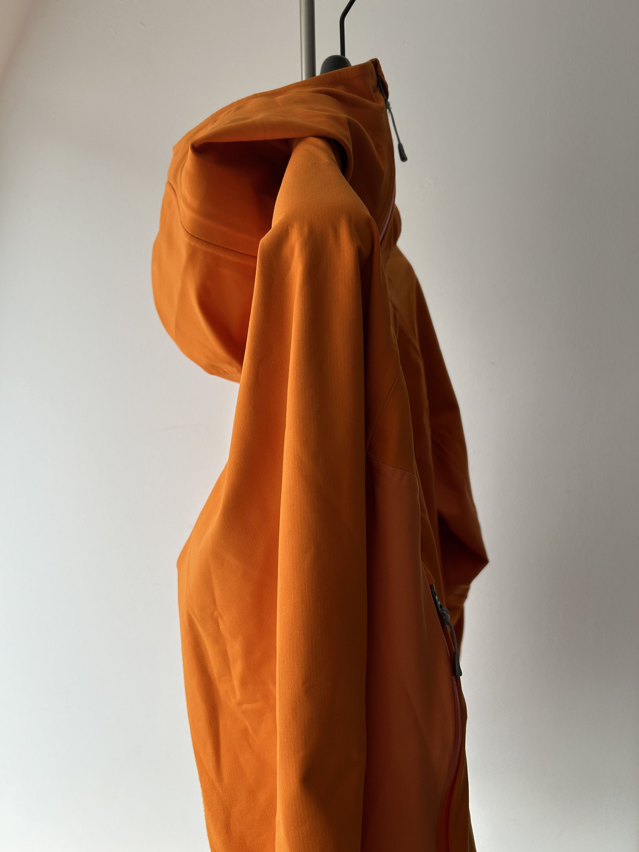 Houdini FINAL DROP! Houdini M Fusion Jacket Size US M / EU 48-50 / 2 - 4 Thumbnail