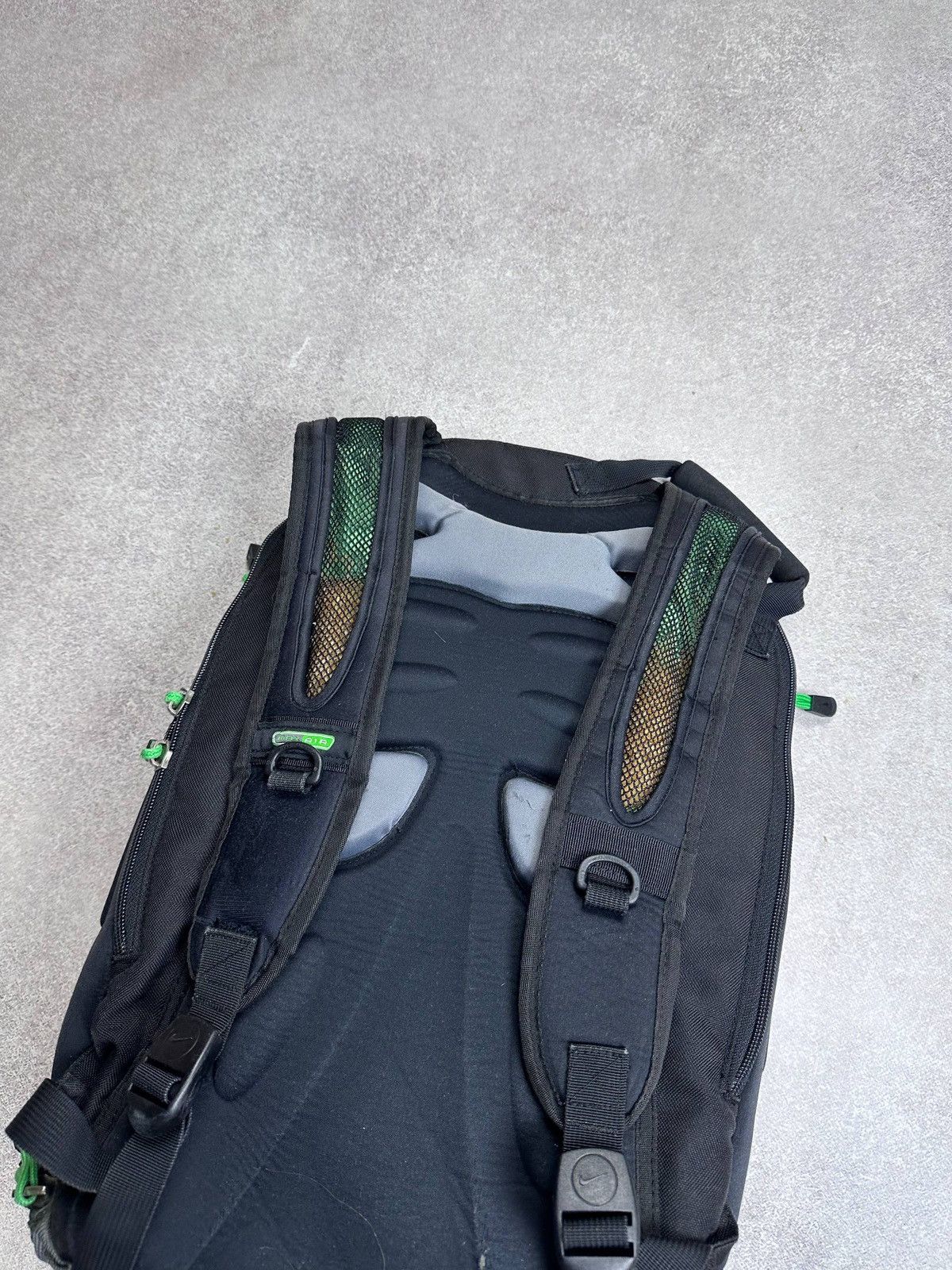 Nike Grail! Vintage 00's Nike Air Max Backpack Rare Size ONE SIZE - 4 Thumbnail
