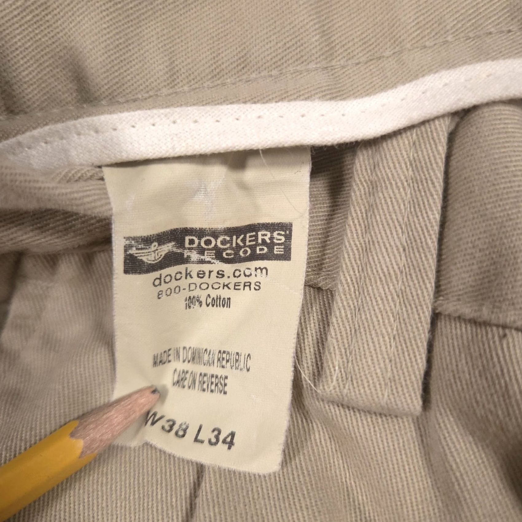 Dockers VINTAGE Dockers Recode Khakis Pants Mens 38x34 Beige Pleated Front Straight Leg Chino Size US 38 / EU 54 - 6 Thumbnail