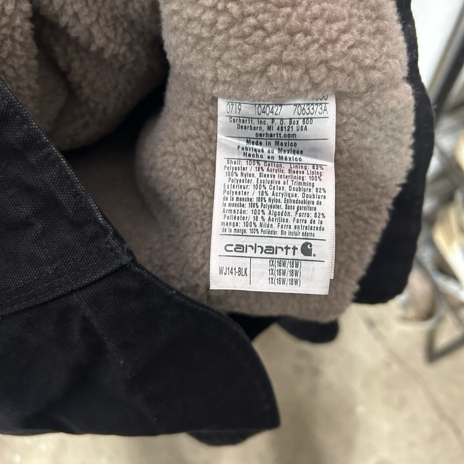 Carhartt Carhartt Sherpa-Lined Hooded Detroit Jacket “Black” Size XL / US 12-14 / IT 48-50 - 6 Thumbnail