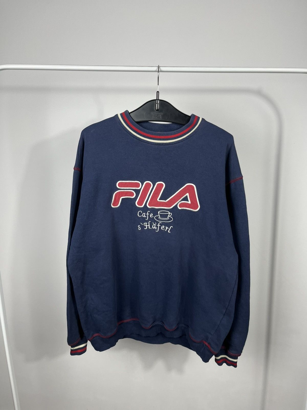 Fila Fila Vintage Sweatshirt Big Logo Navy Crewneck Size L Jumper Size US L / EU 52-54 / 3 - 2 Thumbnail
