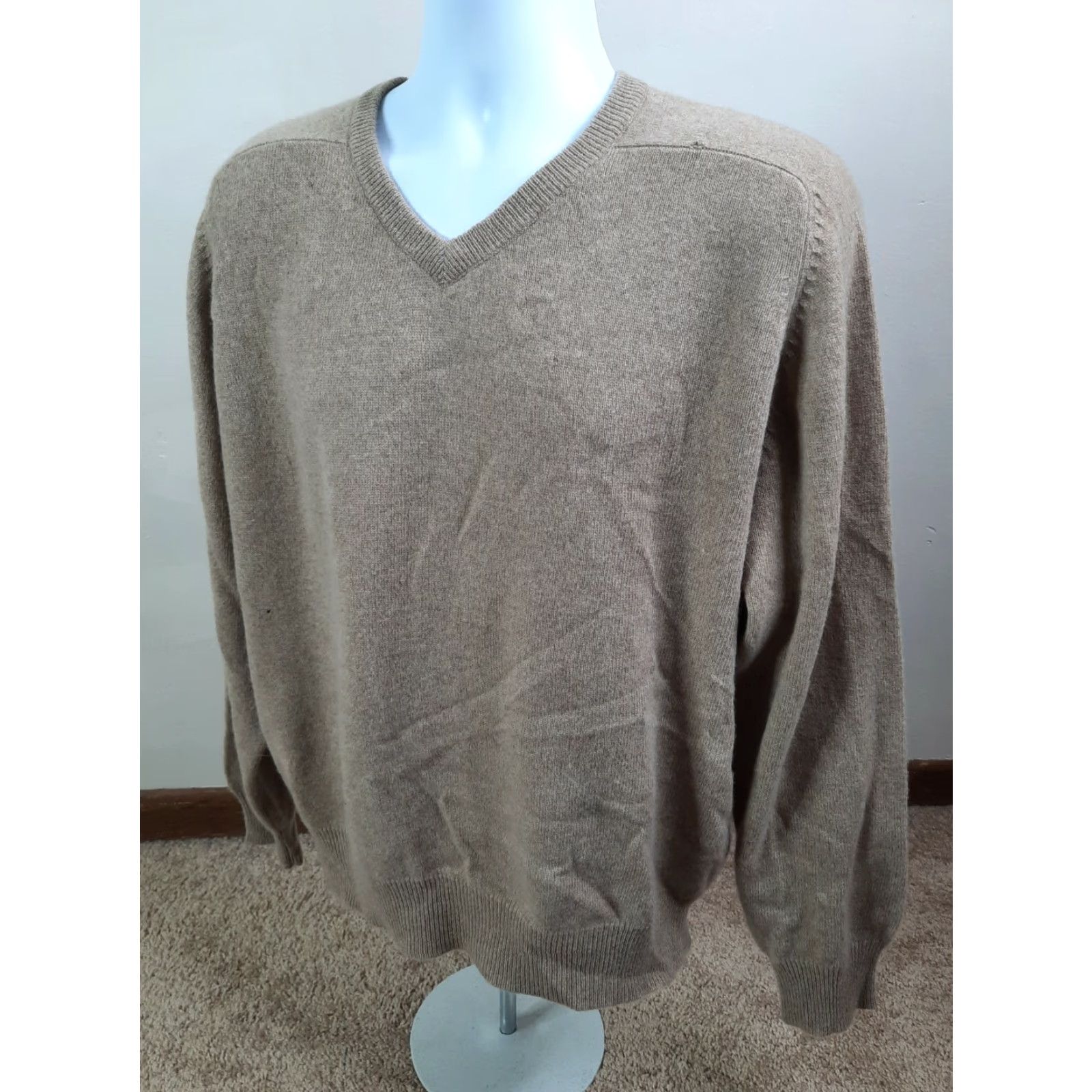 Vintage Vtg Leonardo de Firenzi Mens Brown Cashmere Wool Blend Sweater Flawed Large S6S Long Sleeve V-Neck Pullover Oversized Knit Shirt Mens Size US L / EU 52-54 / 3 - 5 Thumbnail