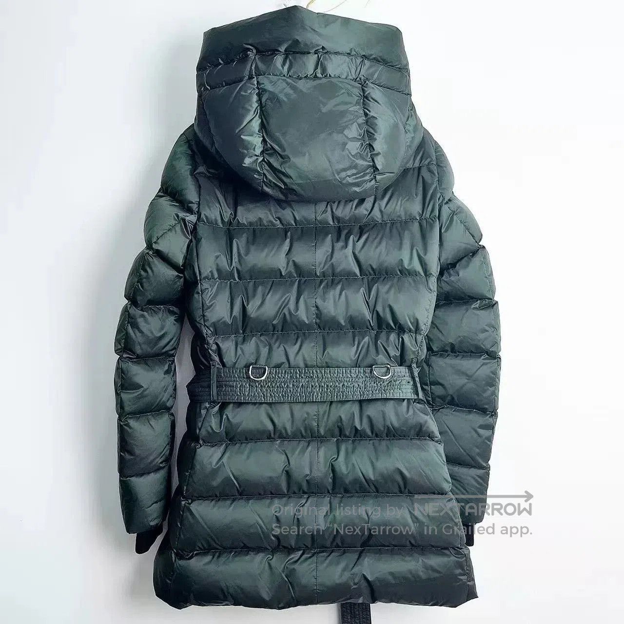 Burberry Burberry Women's Mid-Length Hooded Down Coat. Size US XS / EU 42 / 0 - 5 Thumbnail