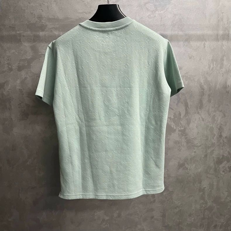 Louis Vuitton louis vuitton Green Solid Round Neck Pocket Short Sleeve Size US S / EU 44-46 / 1 - 5 Thumbnail