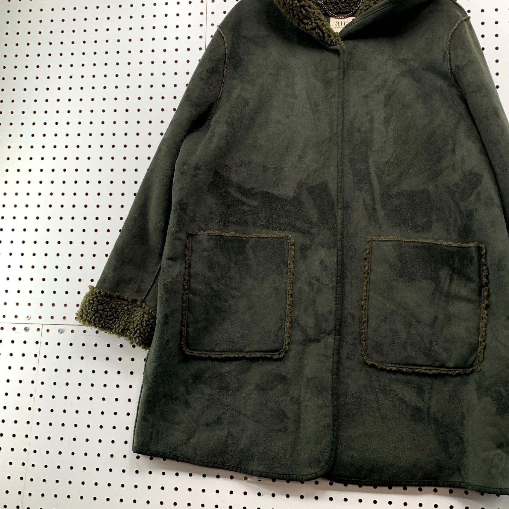 Olive ANA Faux Shearling Hooded Coat Womens XL Olive Green Sherpa Lined 25x34.5 Coat, Winter, Regular, Green, Overcoat, Jacket/Coat Long Size XL / US 12-14 / IT 48-50 - 6 Thumbnail