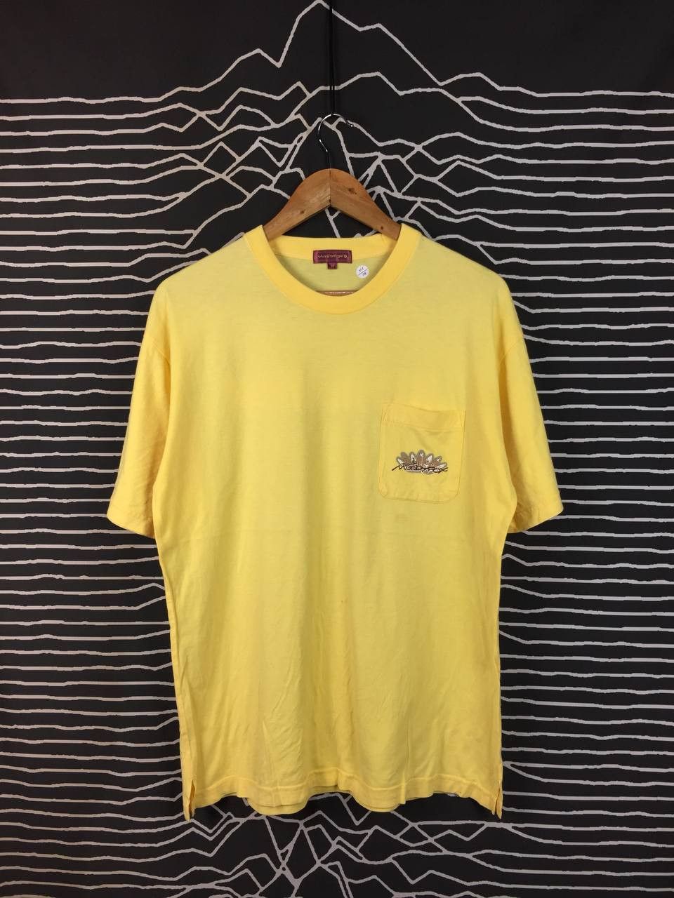 Vintage Vtg Muddy Fox Archive Surfboard Graphic Pocket Tee Size US M / EU 48-50 / 2 - 5 Thumbnail