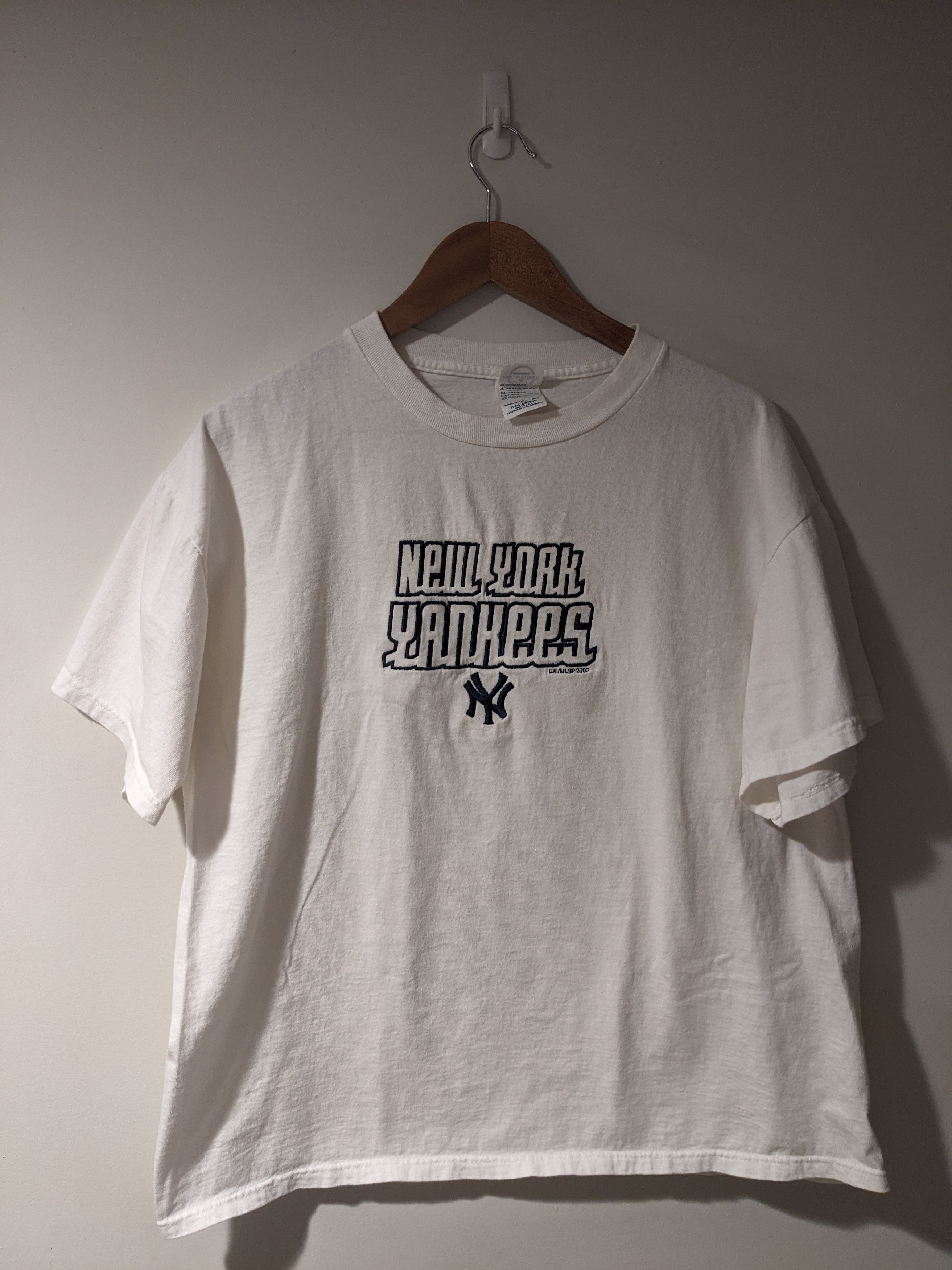 New York Yankees × Vintage Vintage 2003 New York Yankees MLB Baseball X-Large T-Shirt Size US XL / EU 56 / 4 - 1 Thumbnail