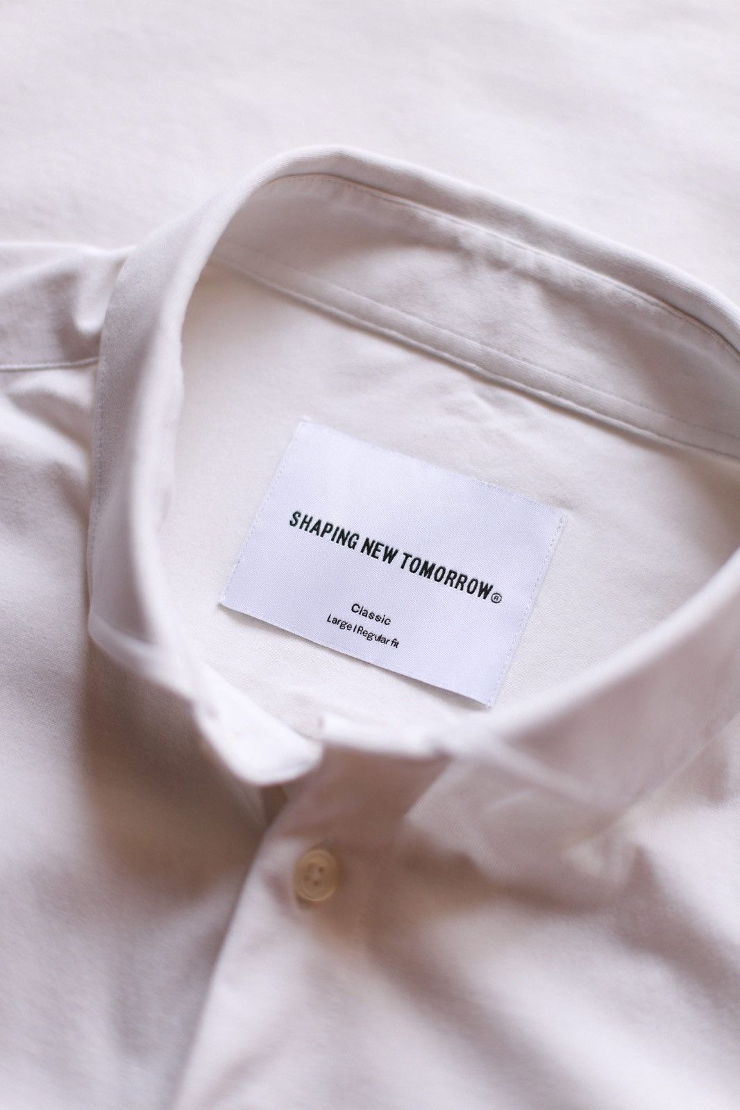 The Unbranded Brand Shaping New Tomorrow white shirt Size US L / EU 52-54 / 3 - 10 Thumbnail