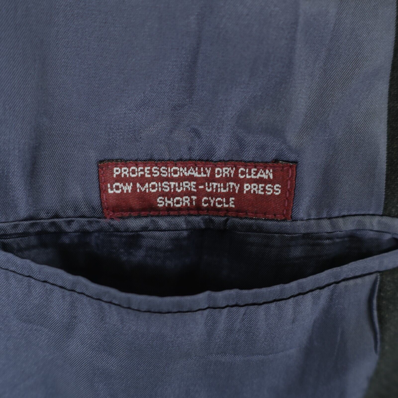 Jos. A. Bank Jos A Bank Executive Collection Gray Wool Blazer 42R 2 Butto Size 42R - 9 Thumbnail