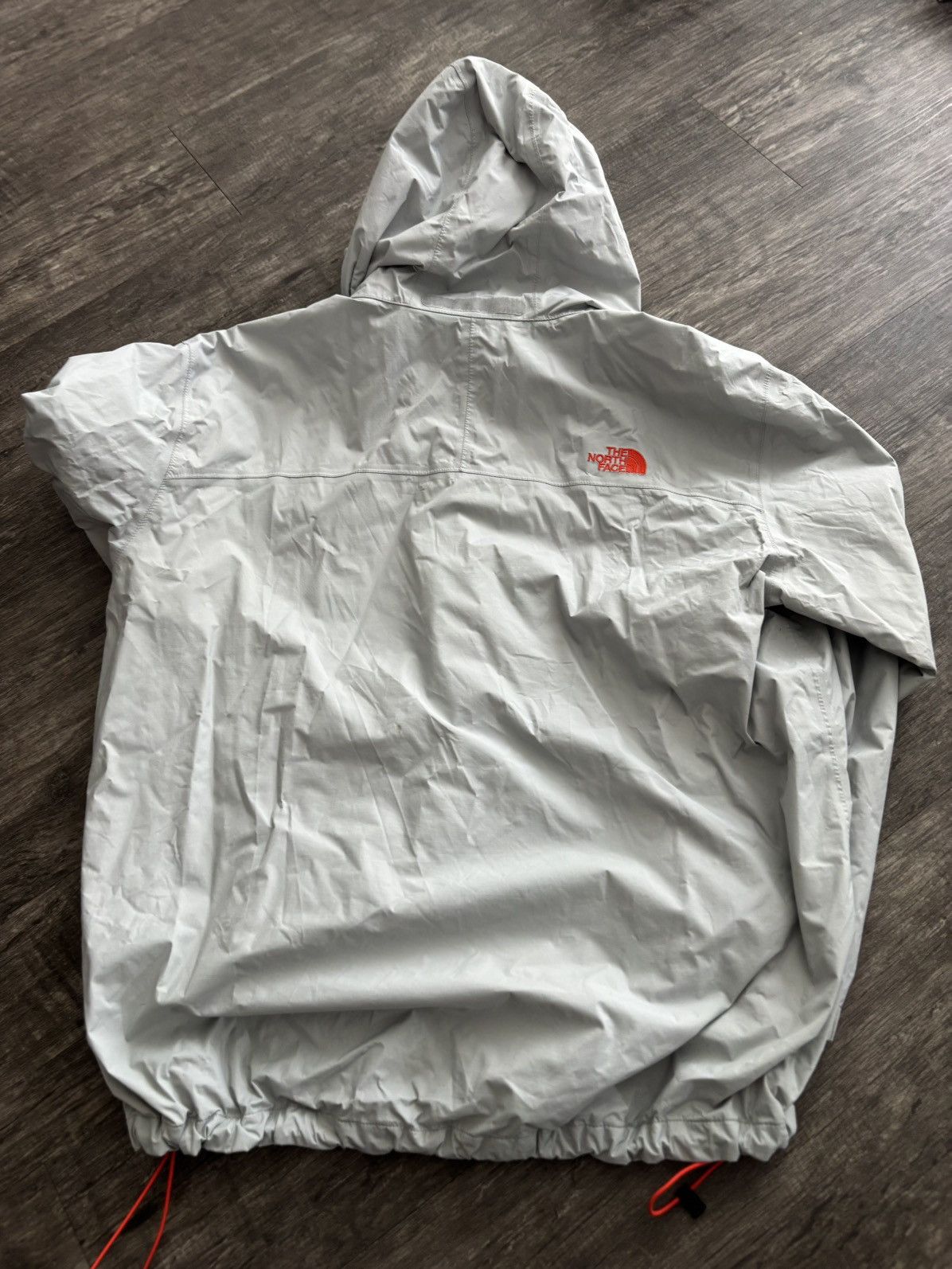 The North Face Light TNF jacket Size US L / EU 52-54 / 3 - 7 Thumbnail