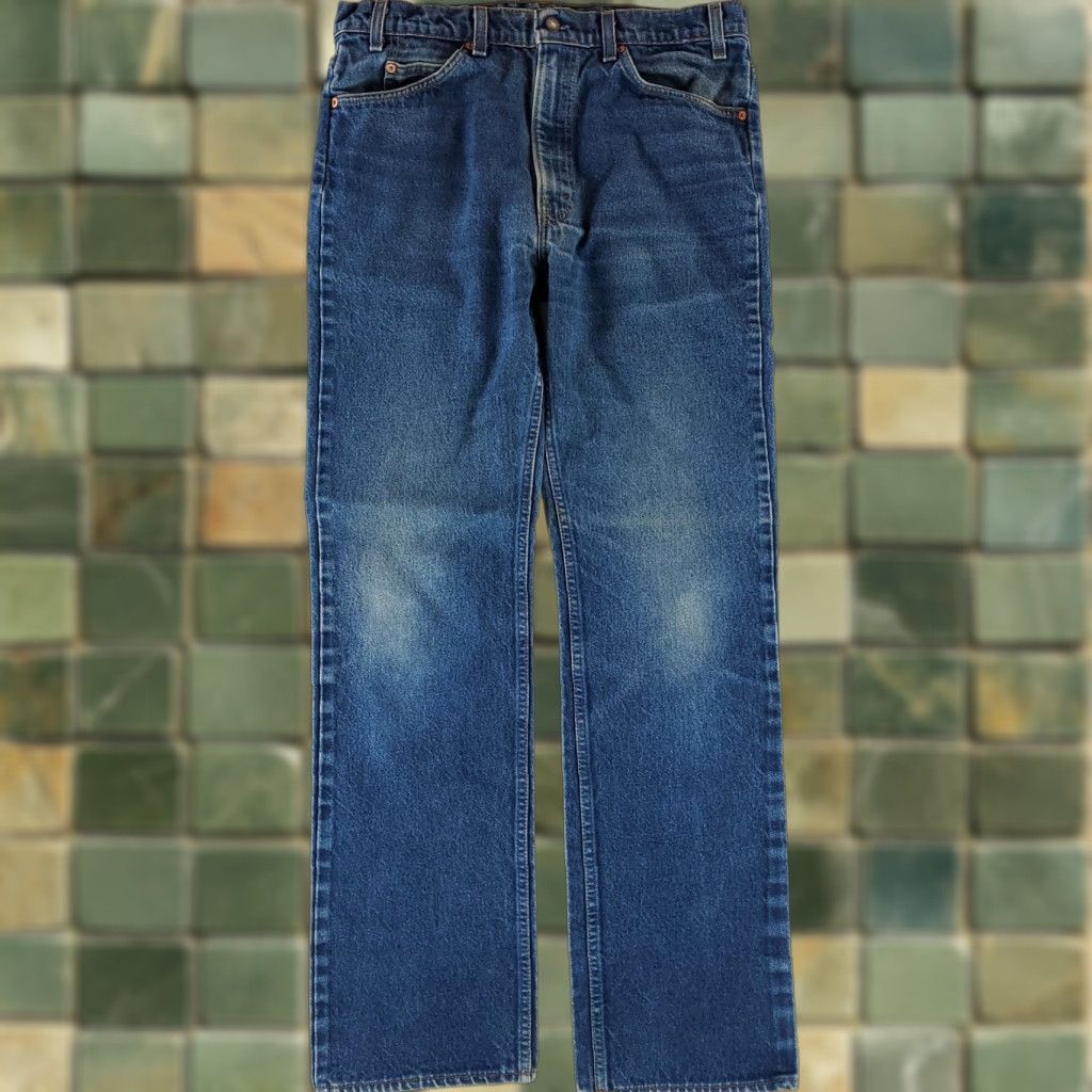 Levi's VINTAGE Levi's 517 Jeans Blue Mens 36 Inseam 34 Bootcut Whiskering Fade 80s 36x36 (36x34 Actual) Mens Size US 36 / EU 52 - 1 Thumbnail