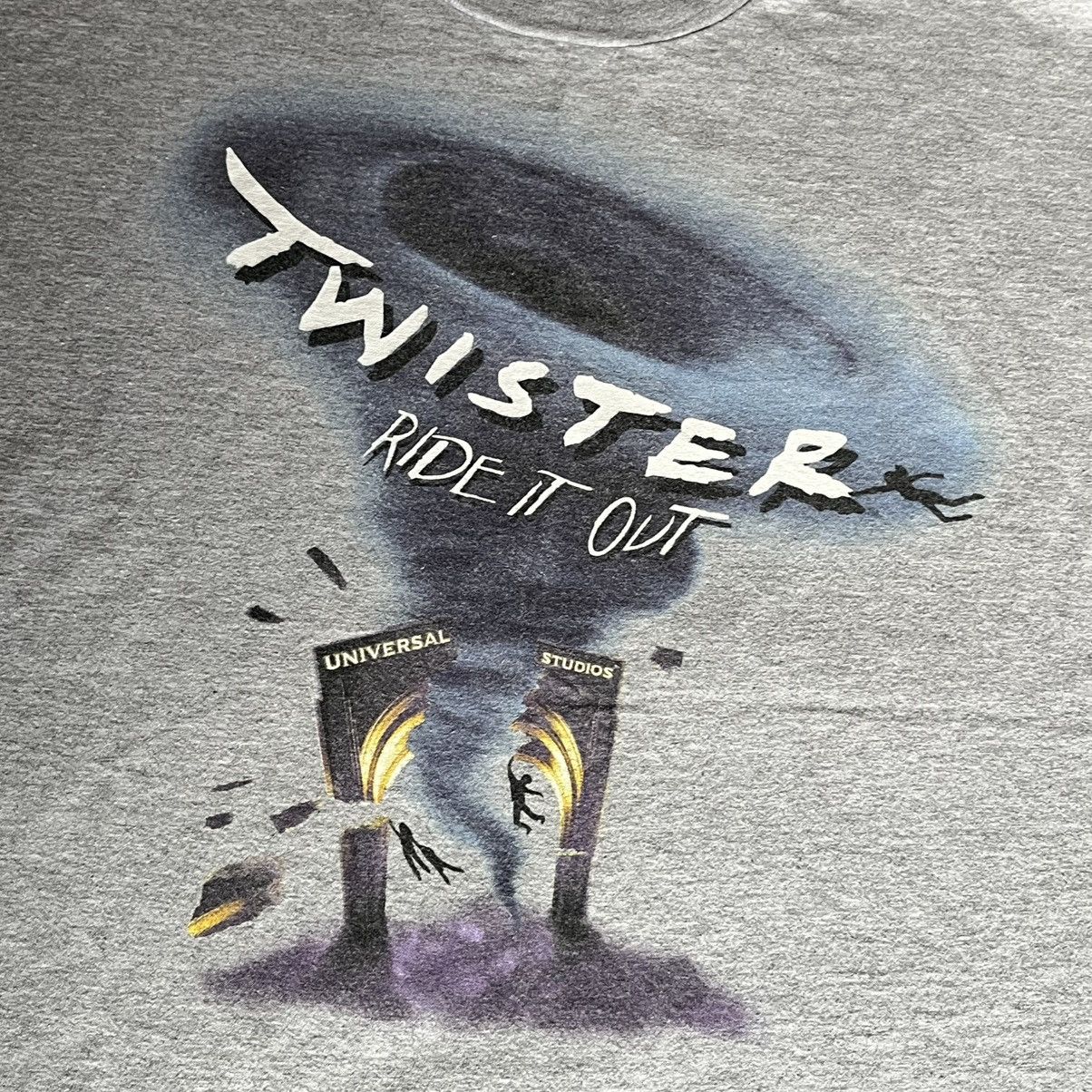 Vintage Vintage 90s Universal Studios Twister Ride it Out Movie Tee Size US L / EU 52-54 / 3 - 3 Thumbnail