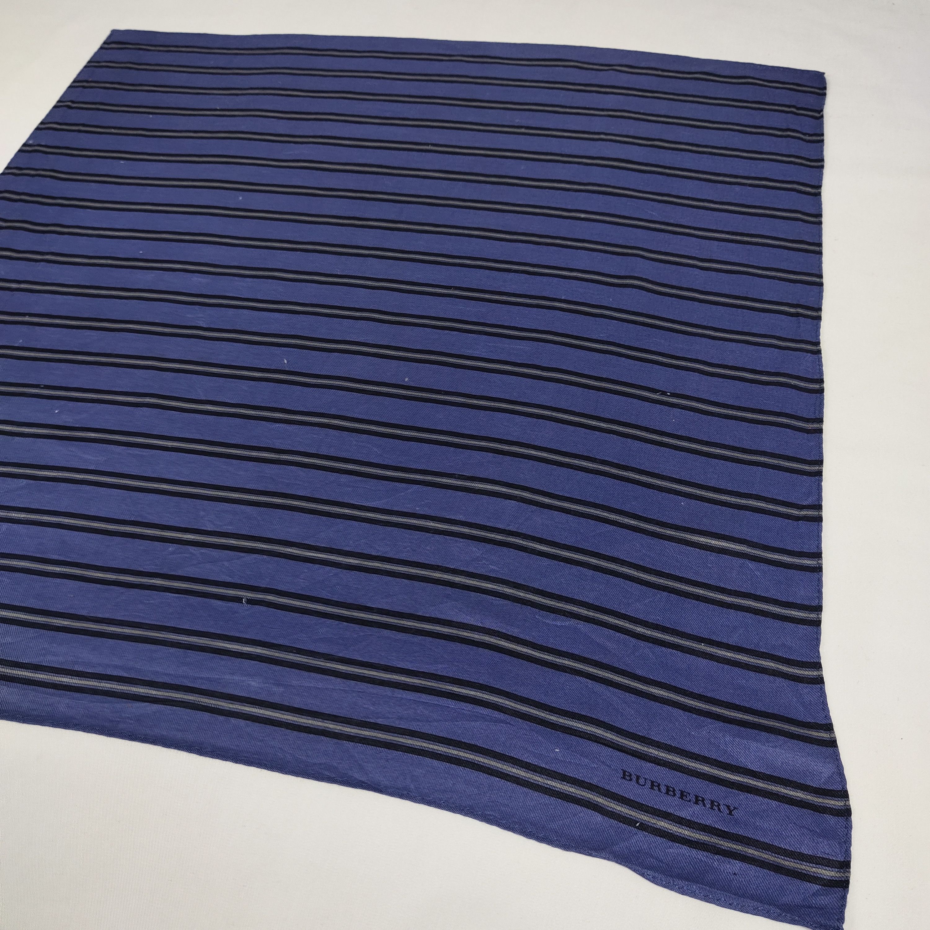 Burberry × Vintage Burberry Handkerchief / Neckerchief / Bandana FZ343 Size ONE SIZE - 4 Thumbnail